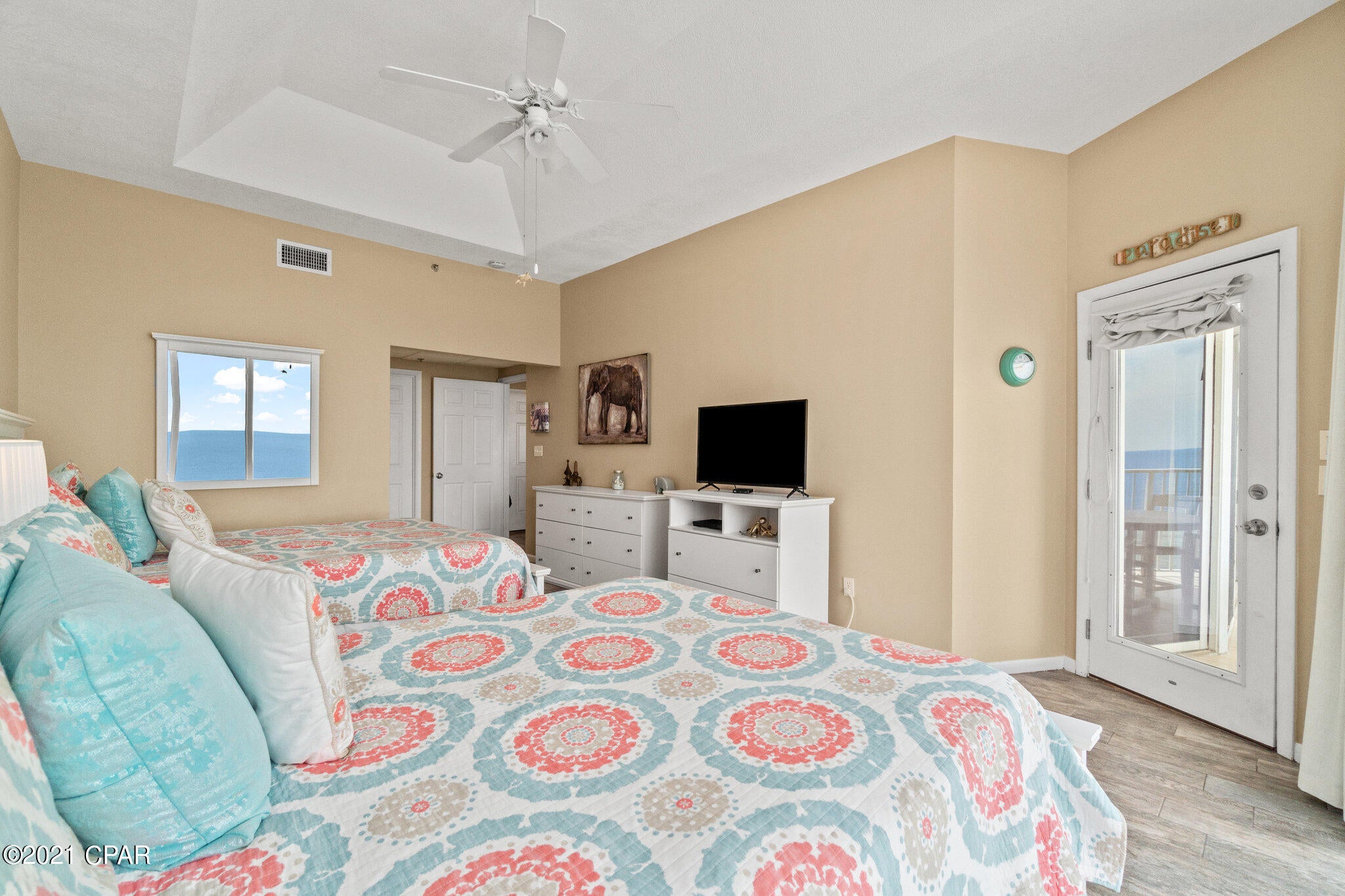 Long Beach Towers I - Residential