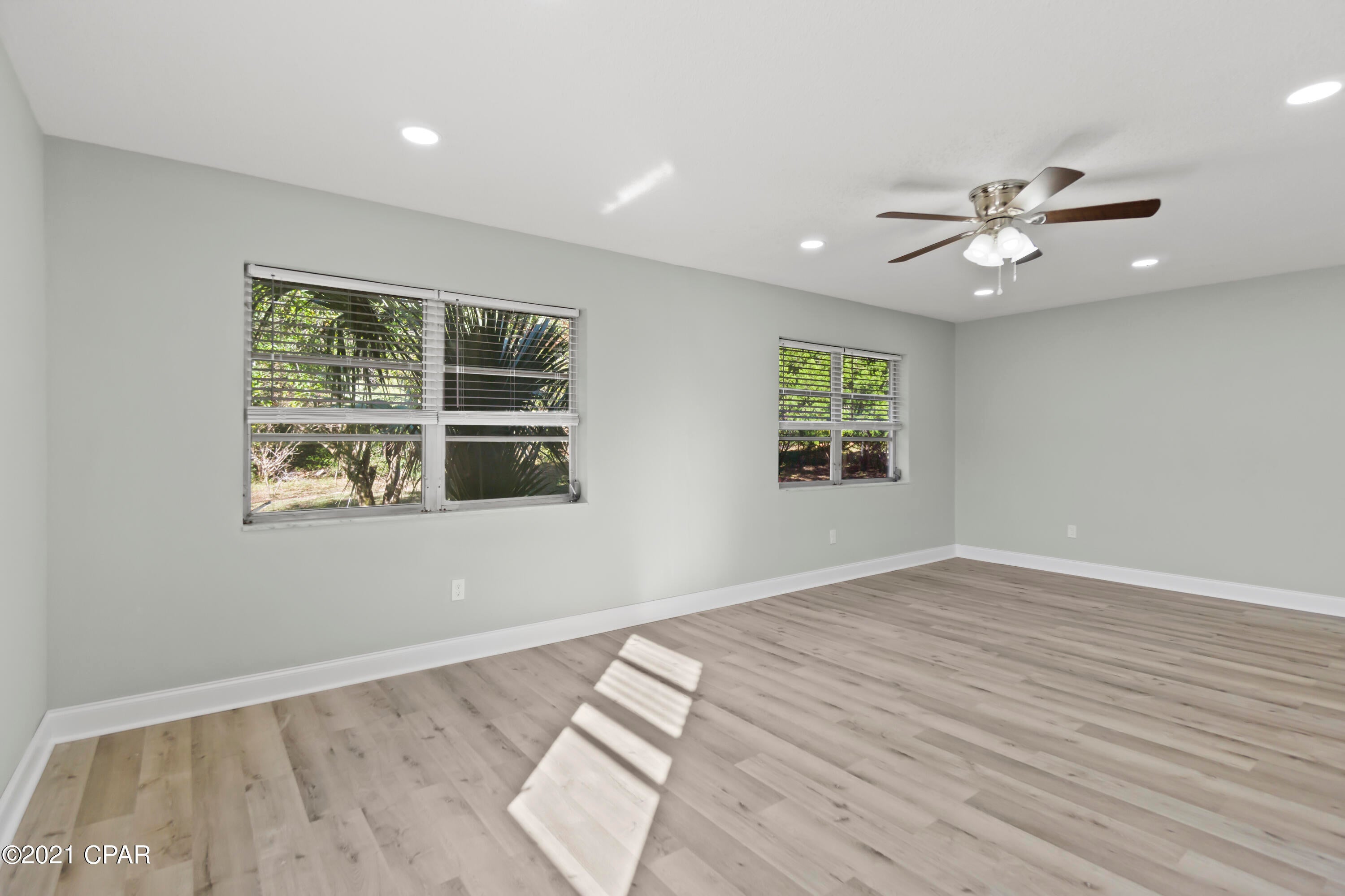 Sunny Hills Unit 4 - Residential