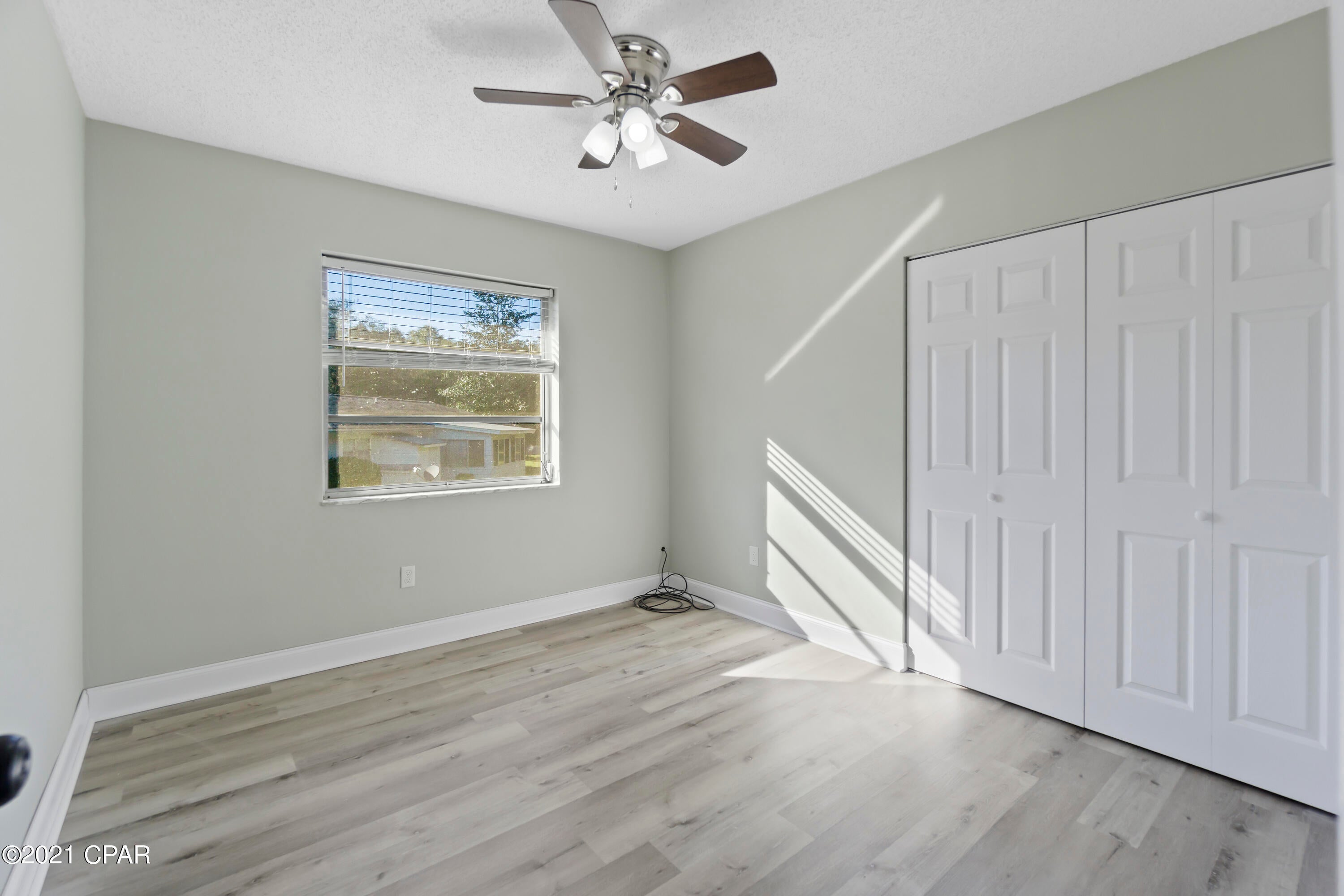Sunny Hills Unit 4 - Residential