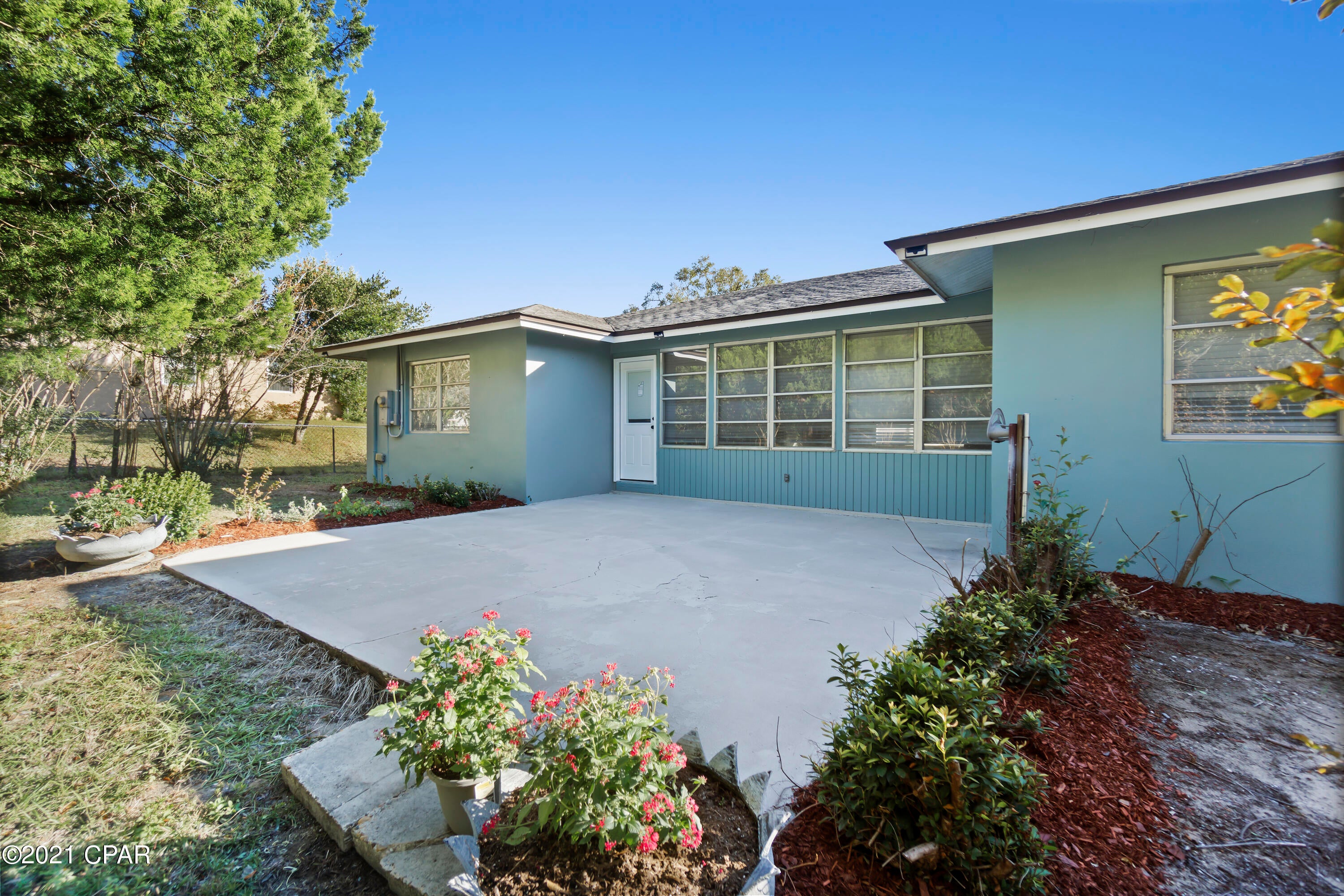 Sunny Hills Unit 4 - Residential