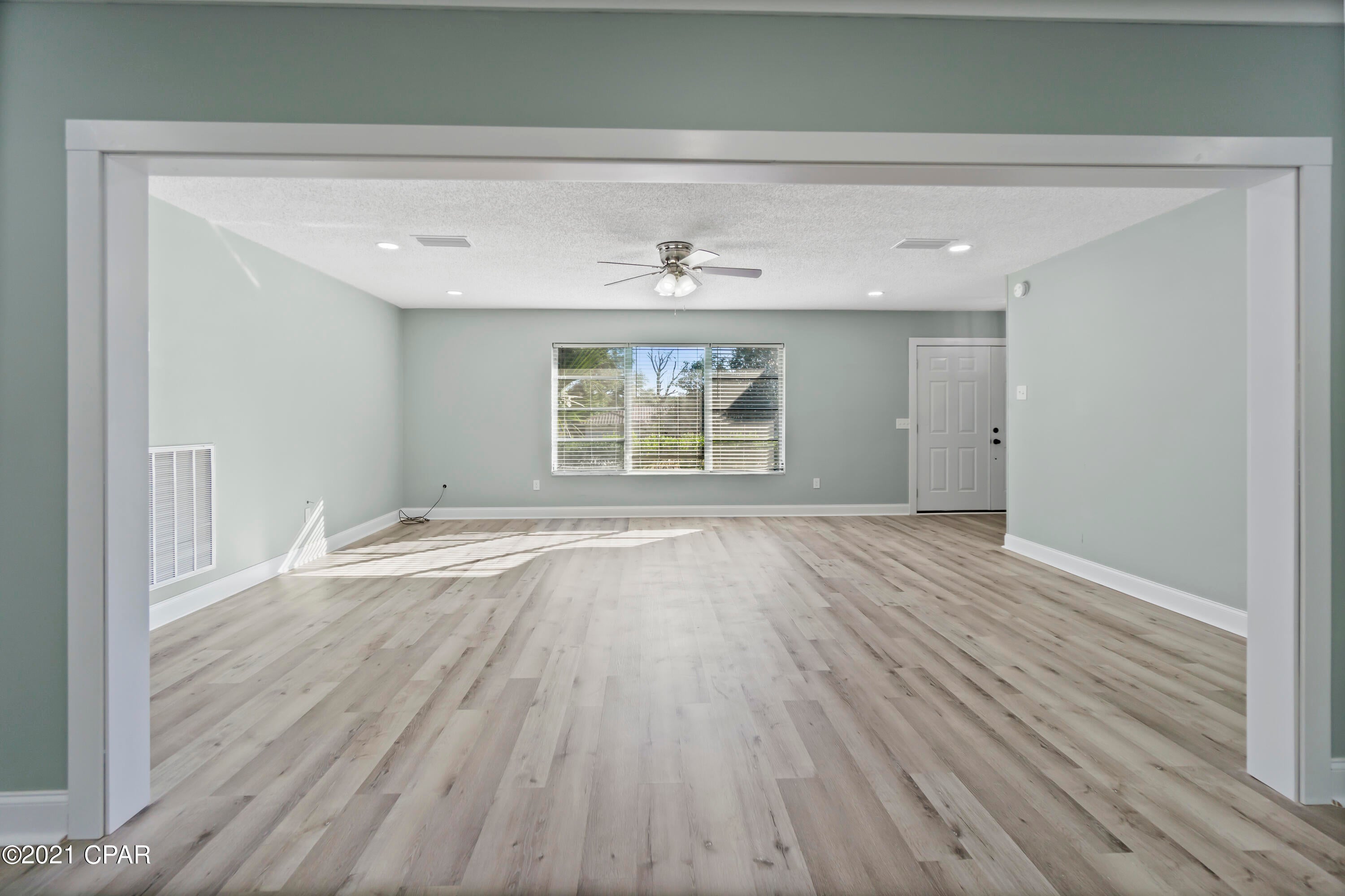 Sunny Hills Unit 4 - Residential