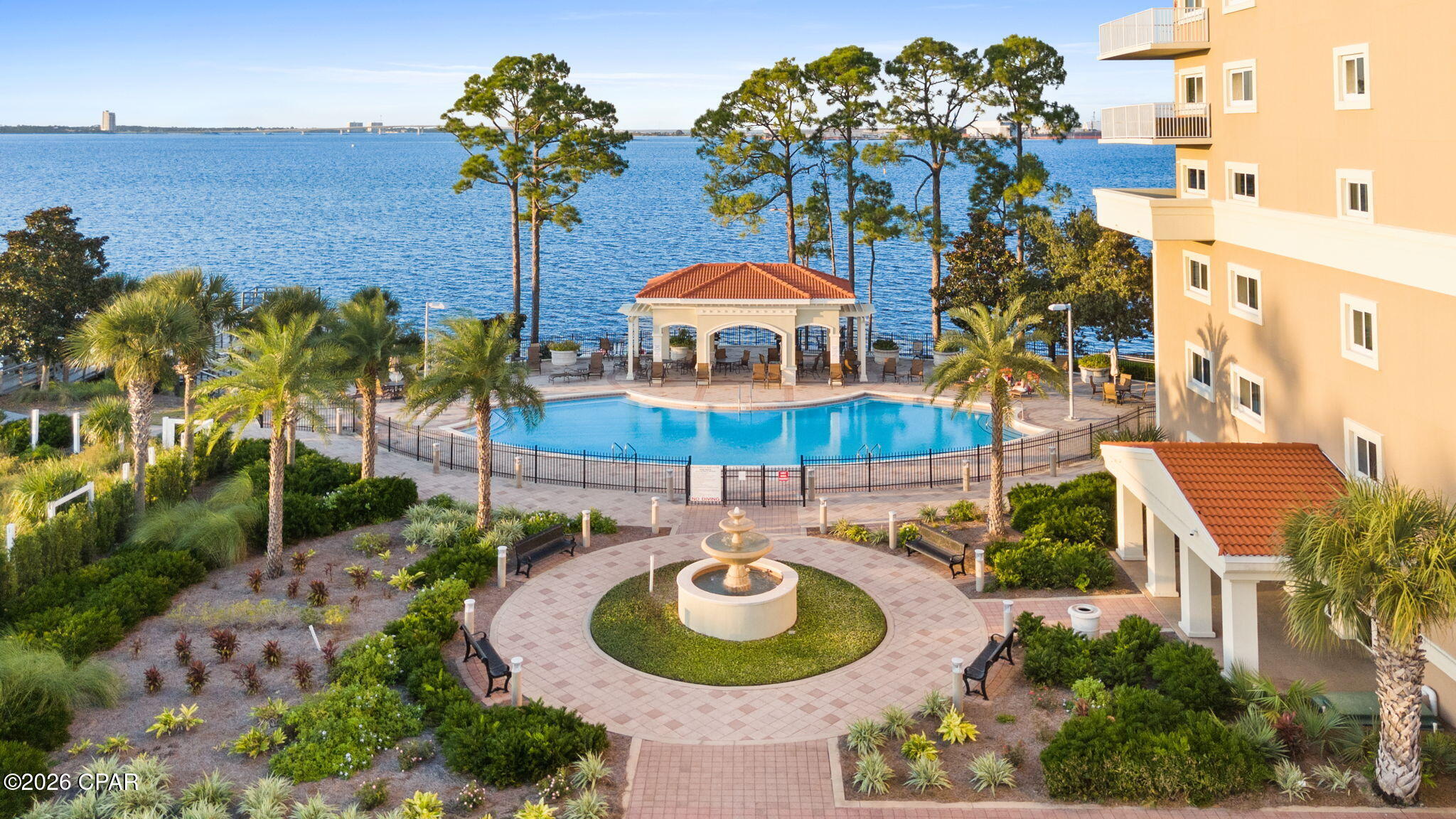 Magnolia Bay Club - Residential