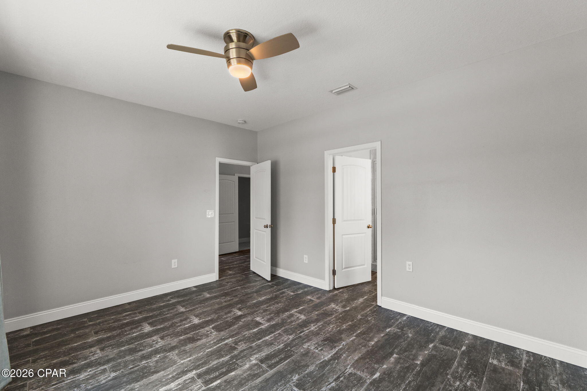 Magnolia Bay Club - Residential