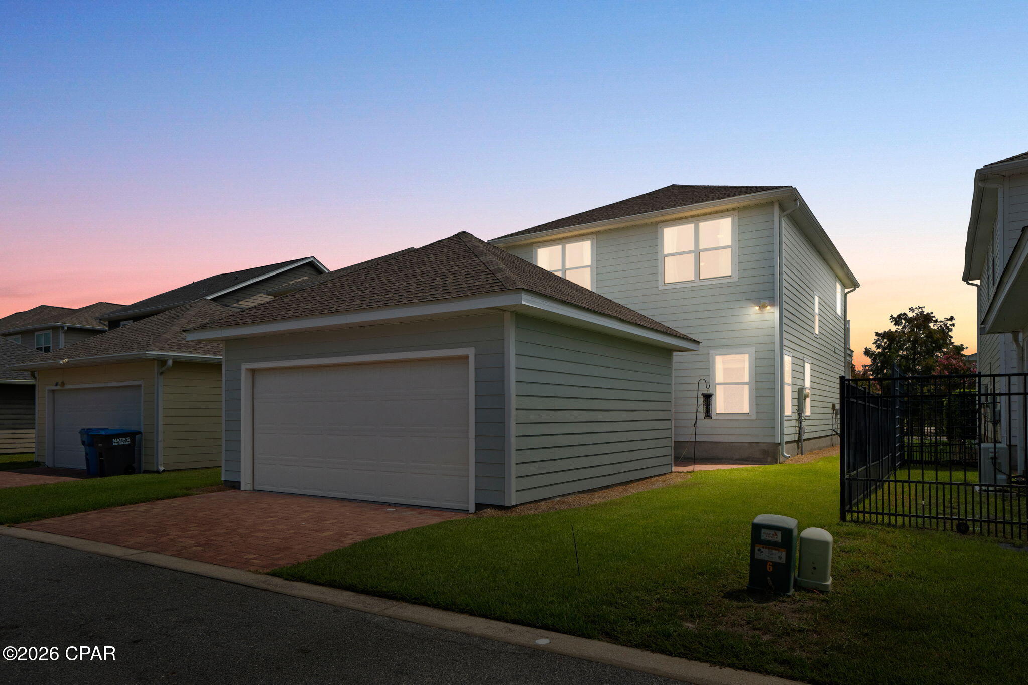 Magnolia Bay Club - Residential