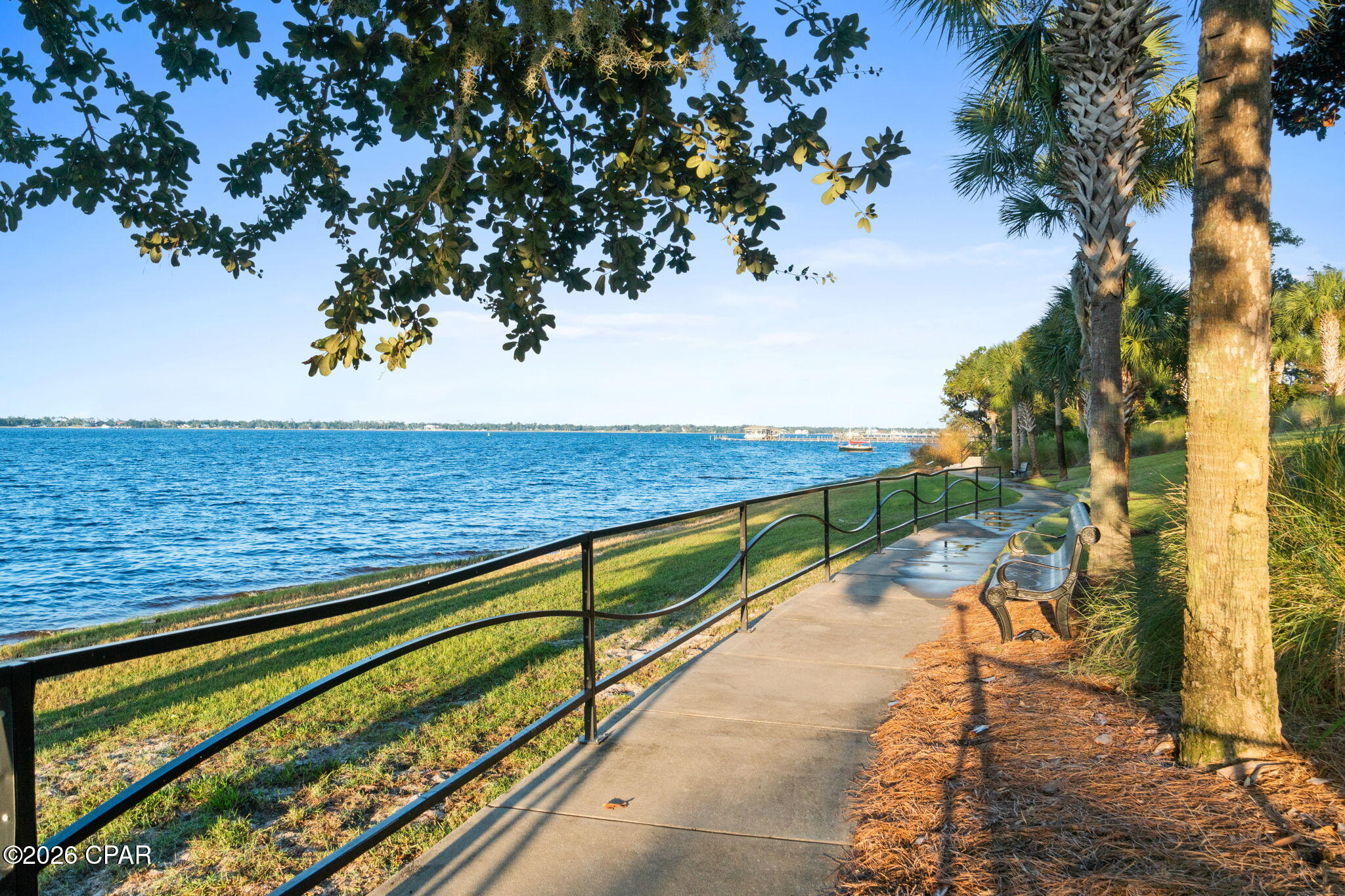 Magnolia Bay Club - Residential