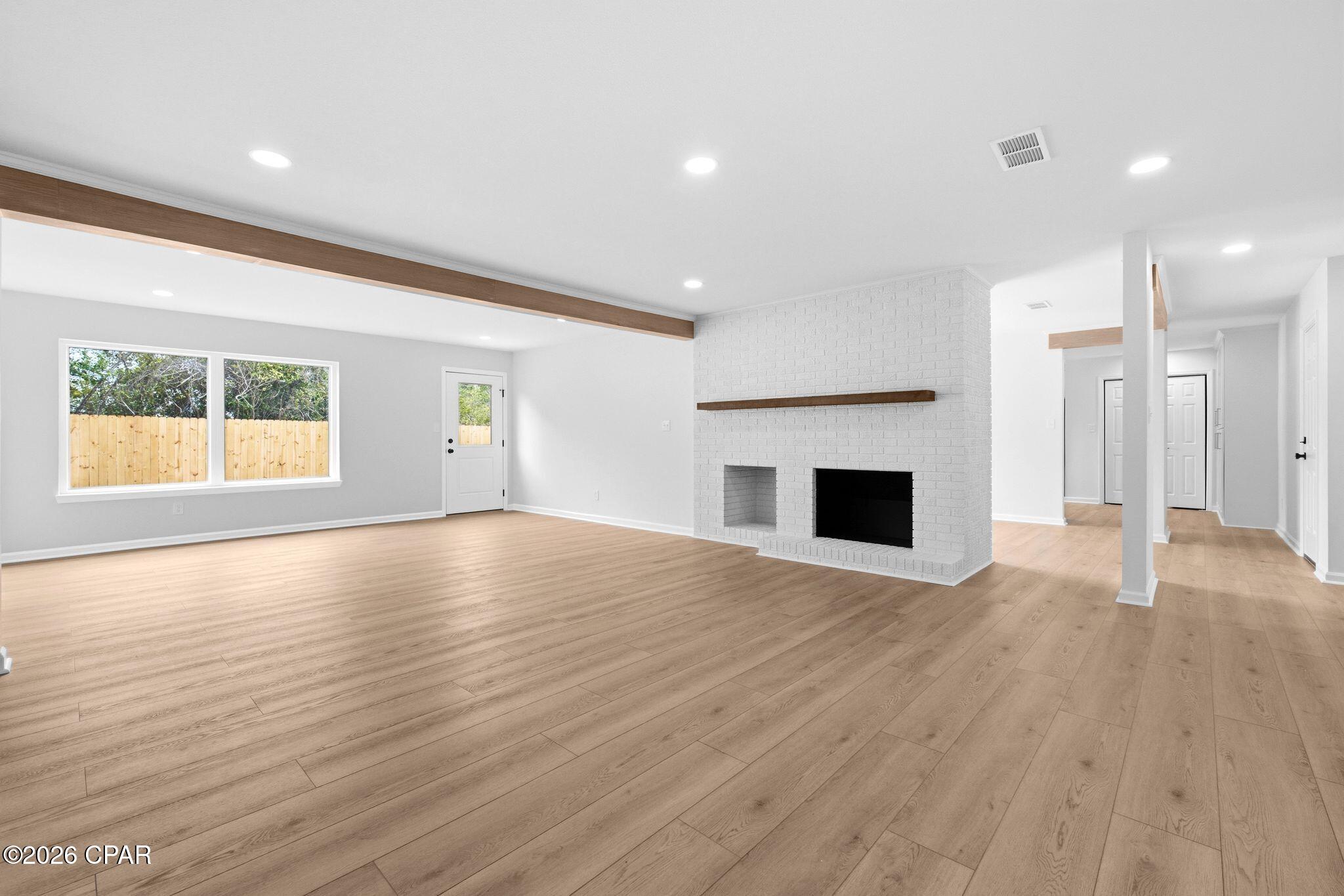Diamond Head-Lakeside - Residential
