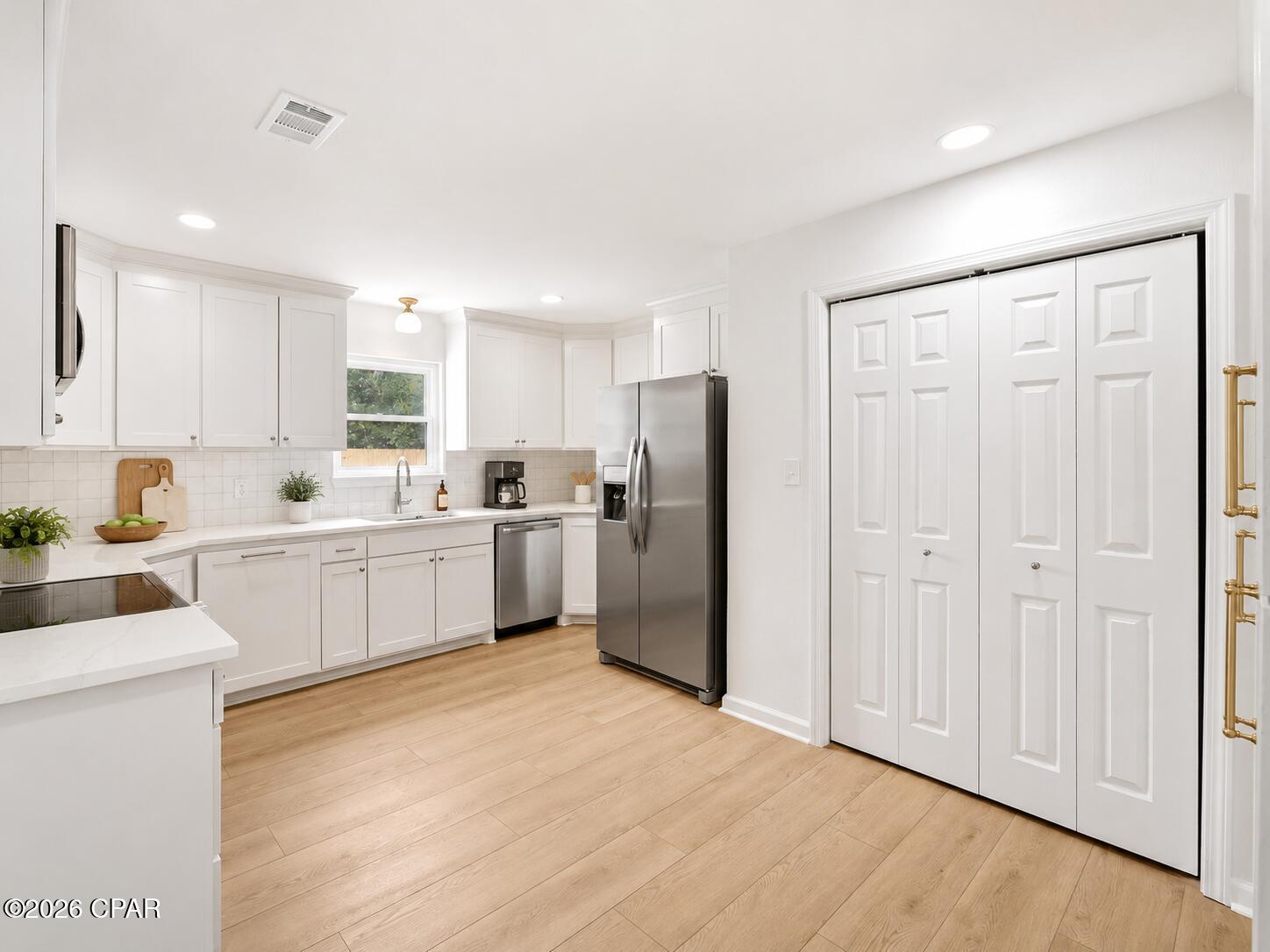 Diamond Head-Lakeside - Residential