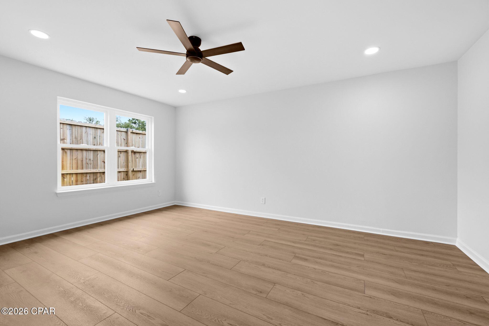 Diamond Head-Lakeside - Residential