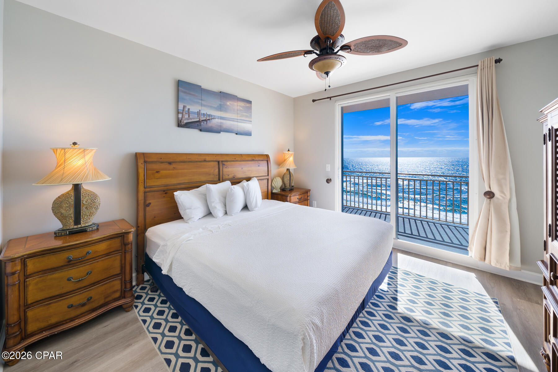Splash Condo - Residential