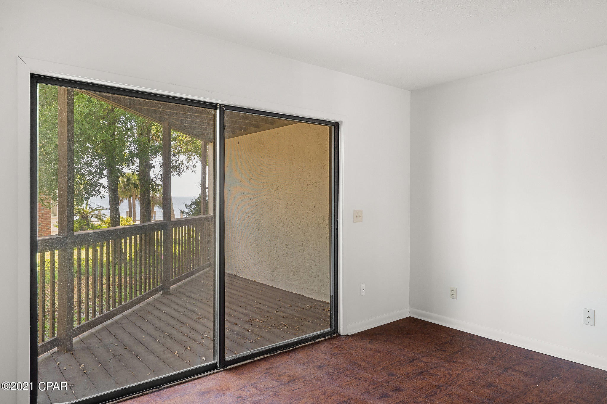 Cedar Cove Apts - Residential