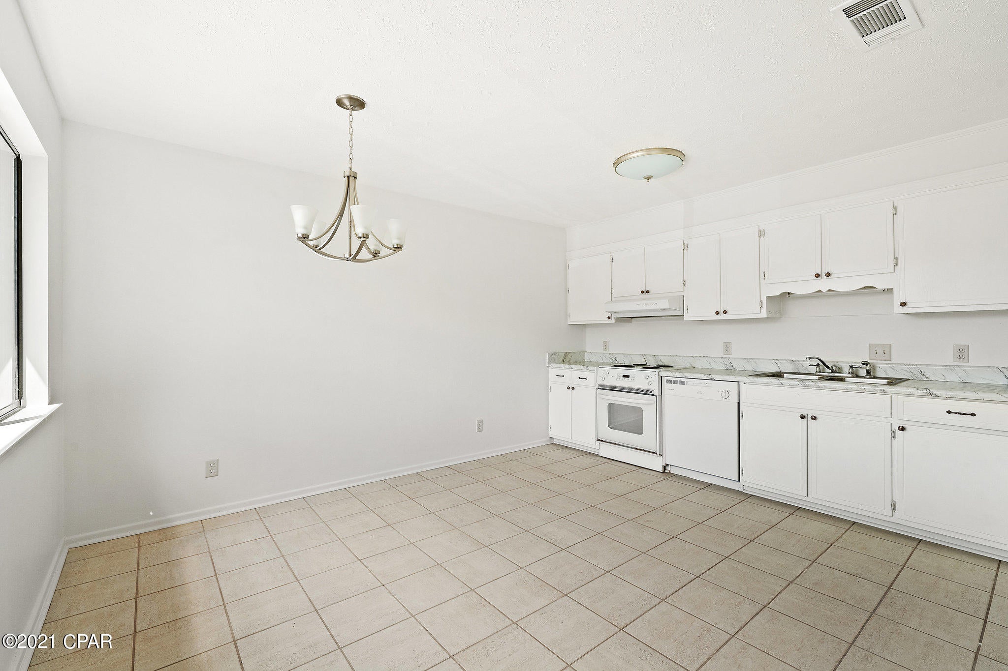 Cedar Cove Apts - Residential