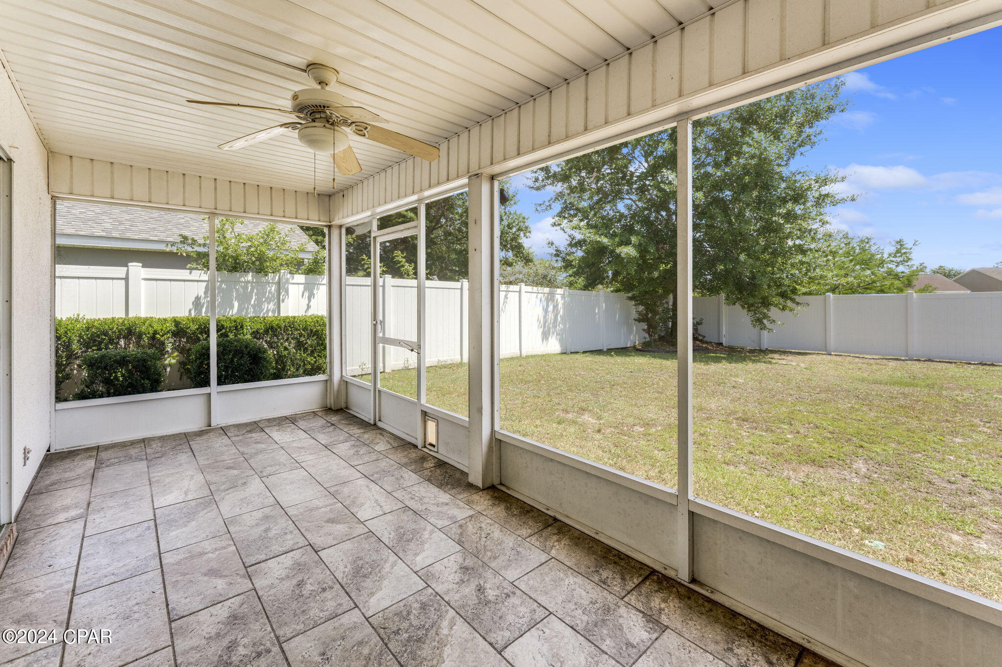 Hammocks - Residential Lease