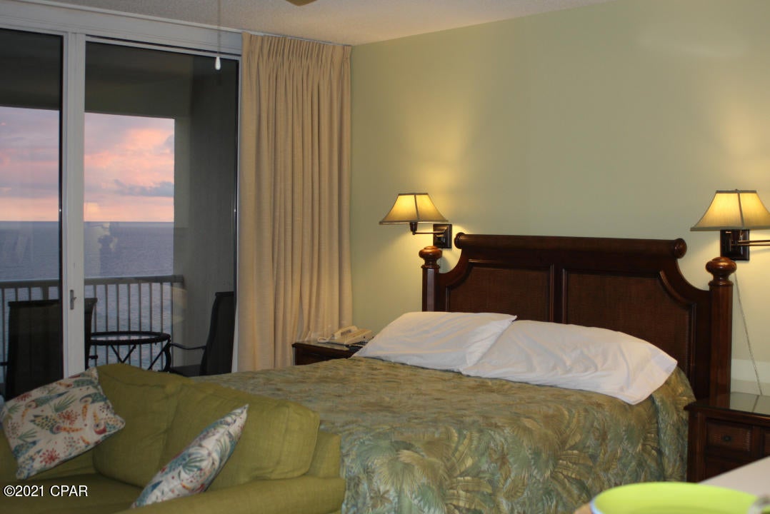 Majestic Beach Tower I - Residential