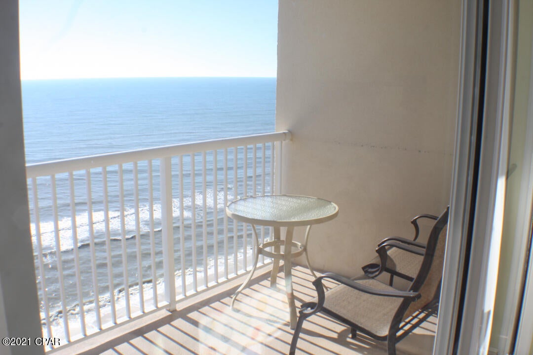 Majestic Beach Tower I - Residential