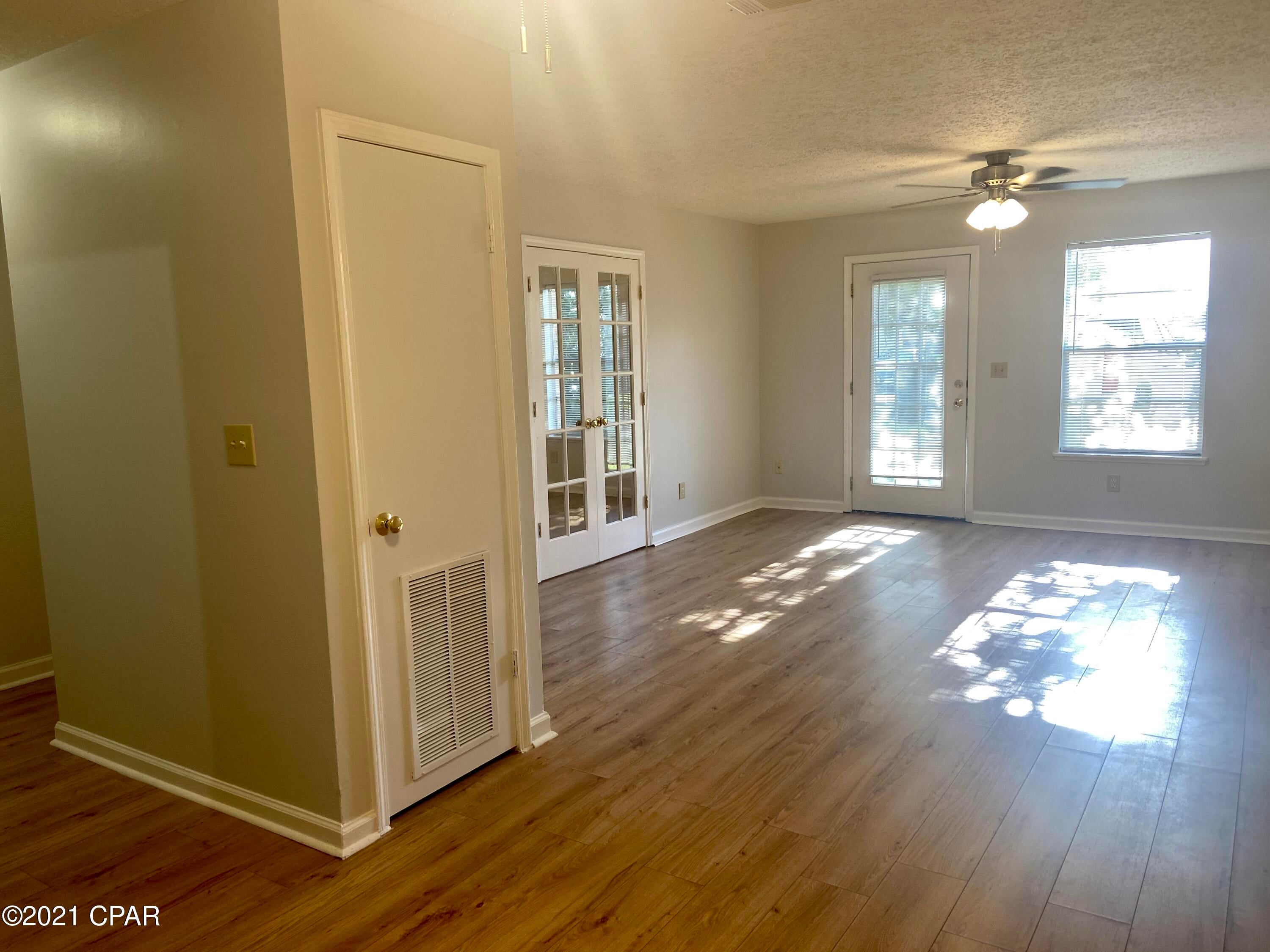 [No Recorded Subdiv] - Residential Lease
