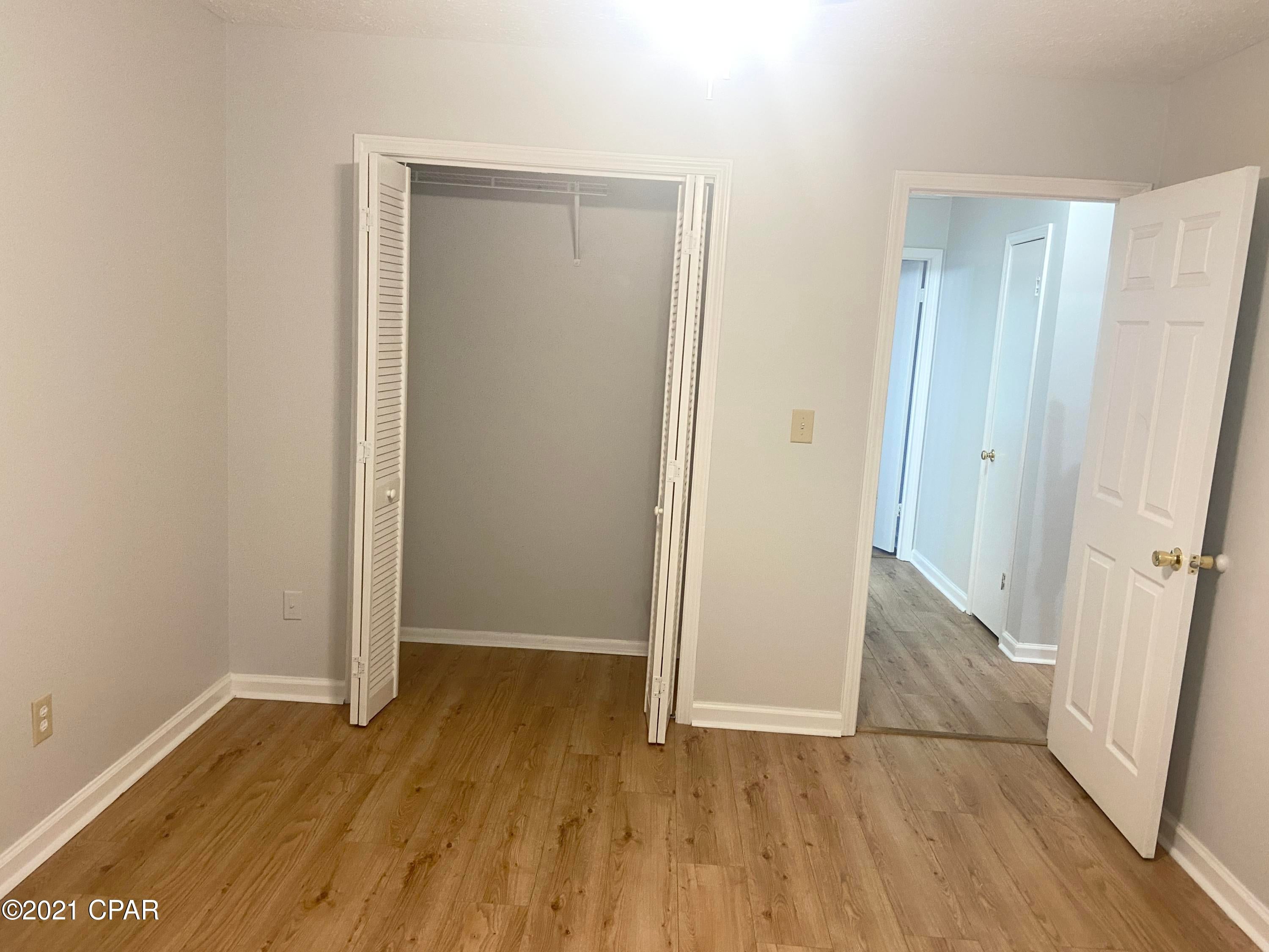 [No Recorded Subdiv] - Residential Lease