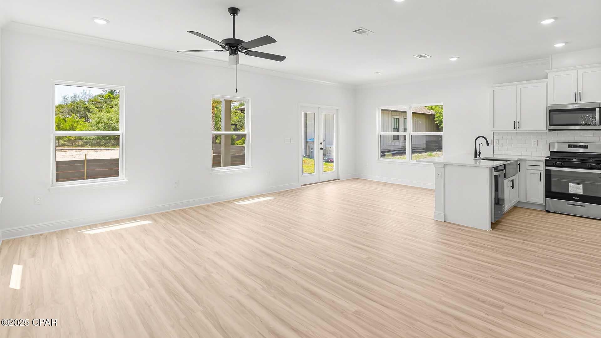 Colonial Landing - Residential