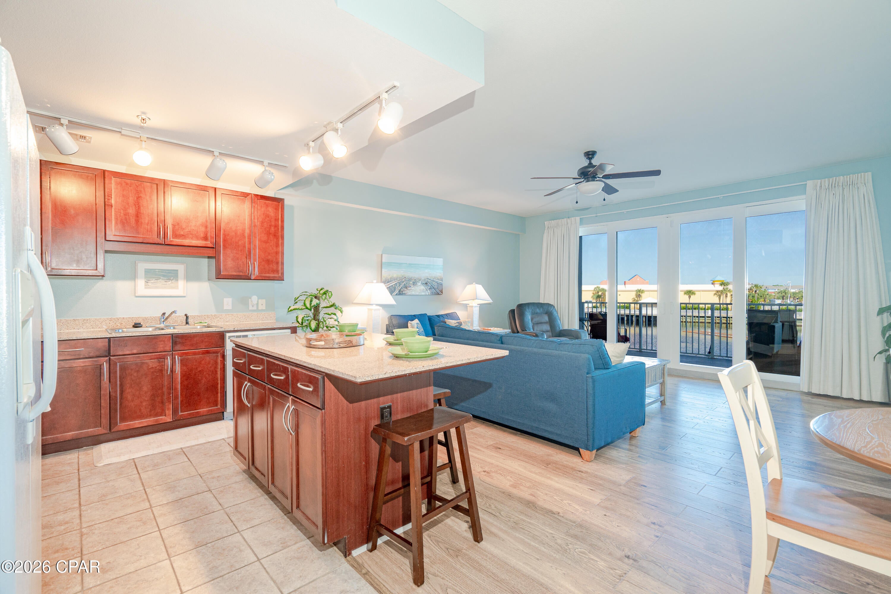 Laketown Wharf - Residential