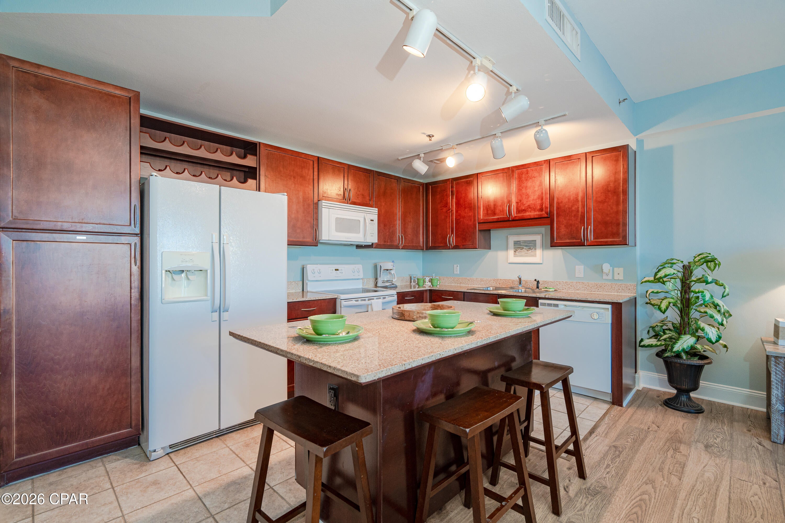 Laketown Wharf - Residential