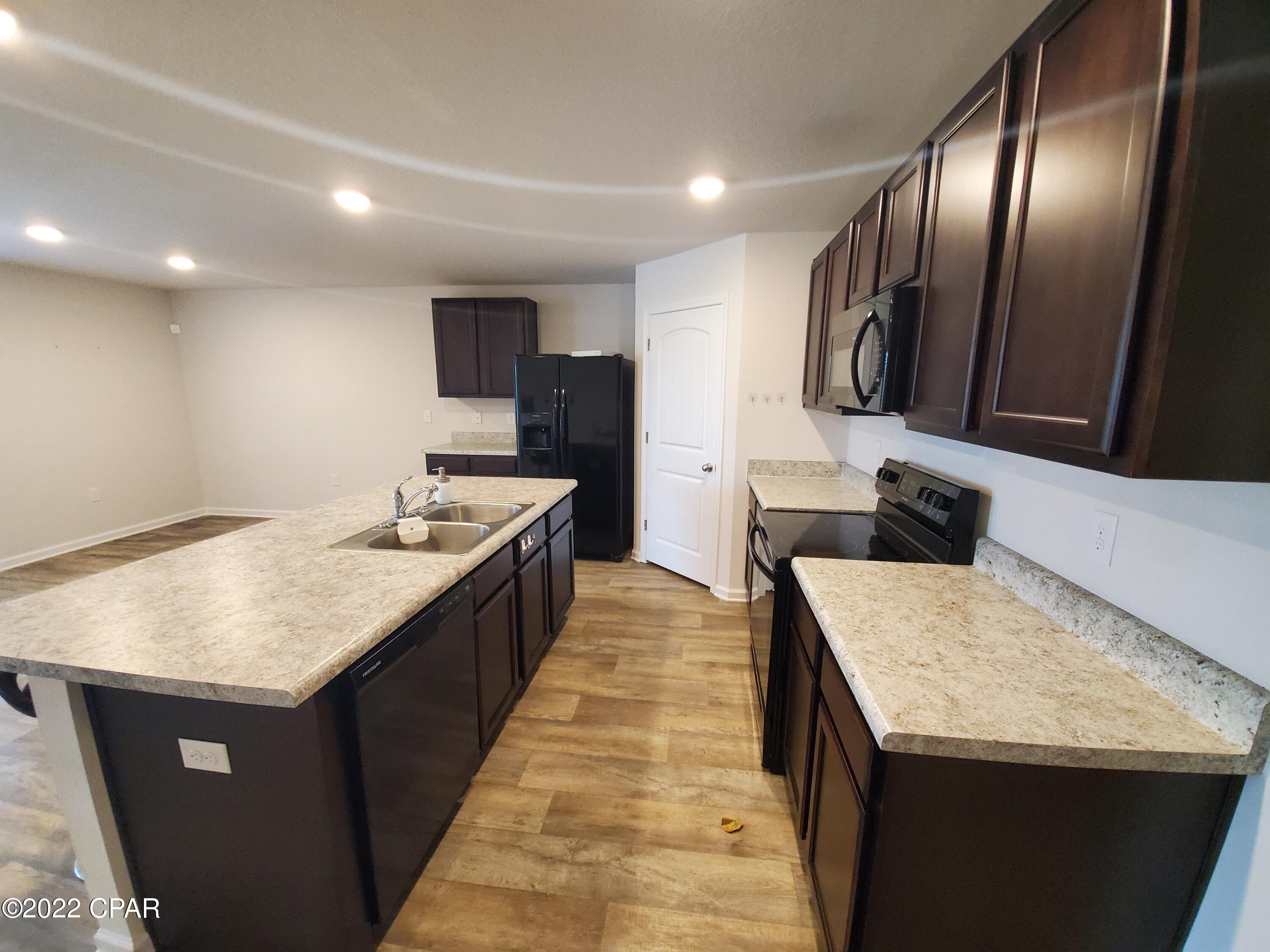 [No Recorded Subdiv] - Residential Lease