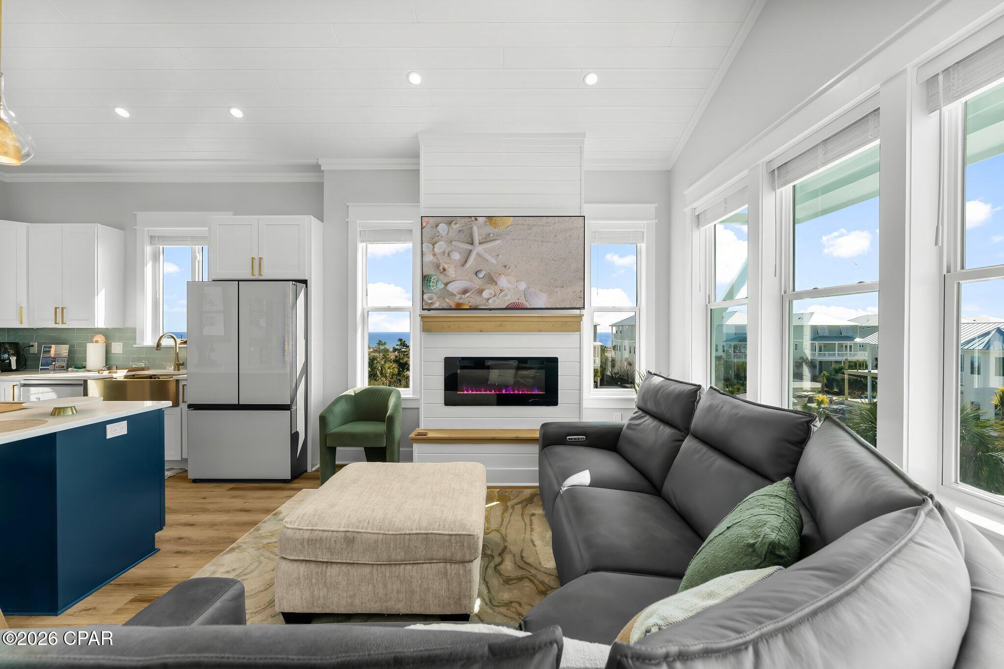 Villa Del Sol - Residential