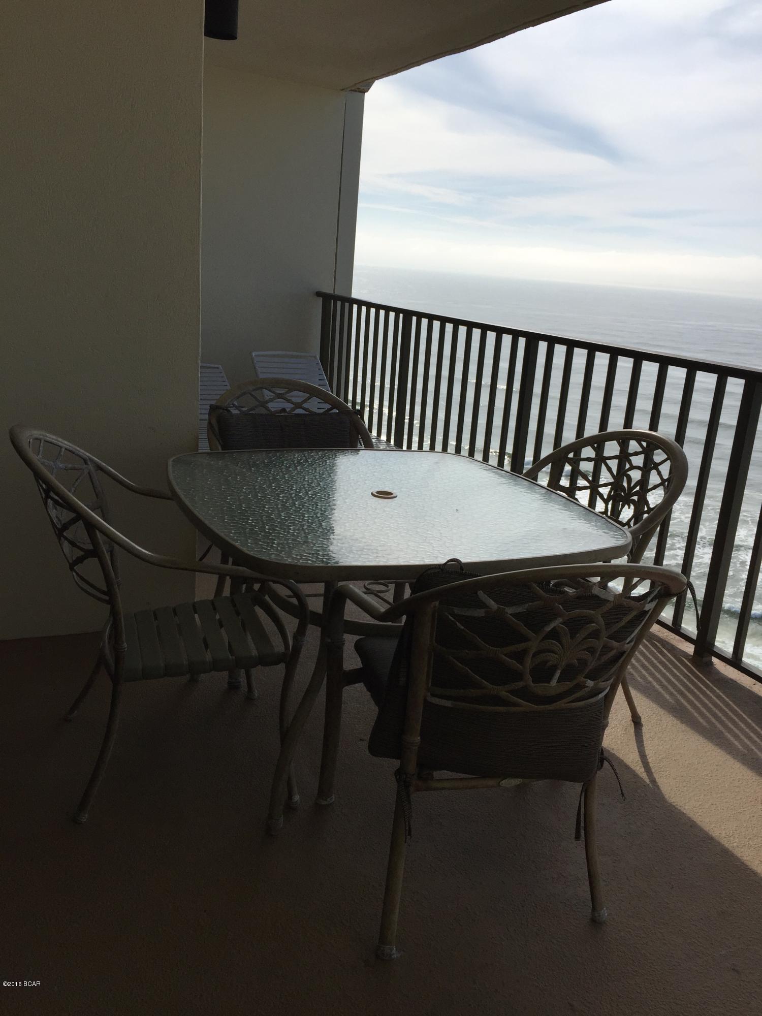 The Commodore - Residential