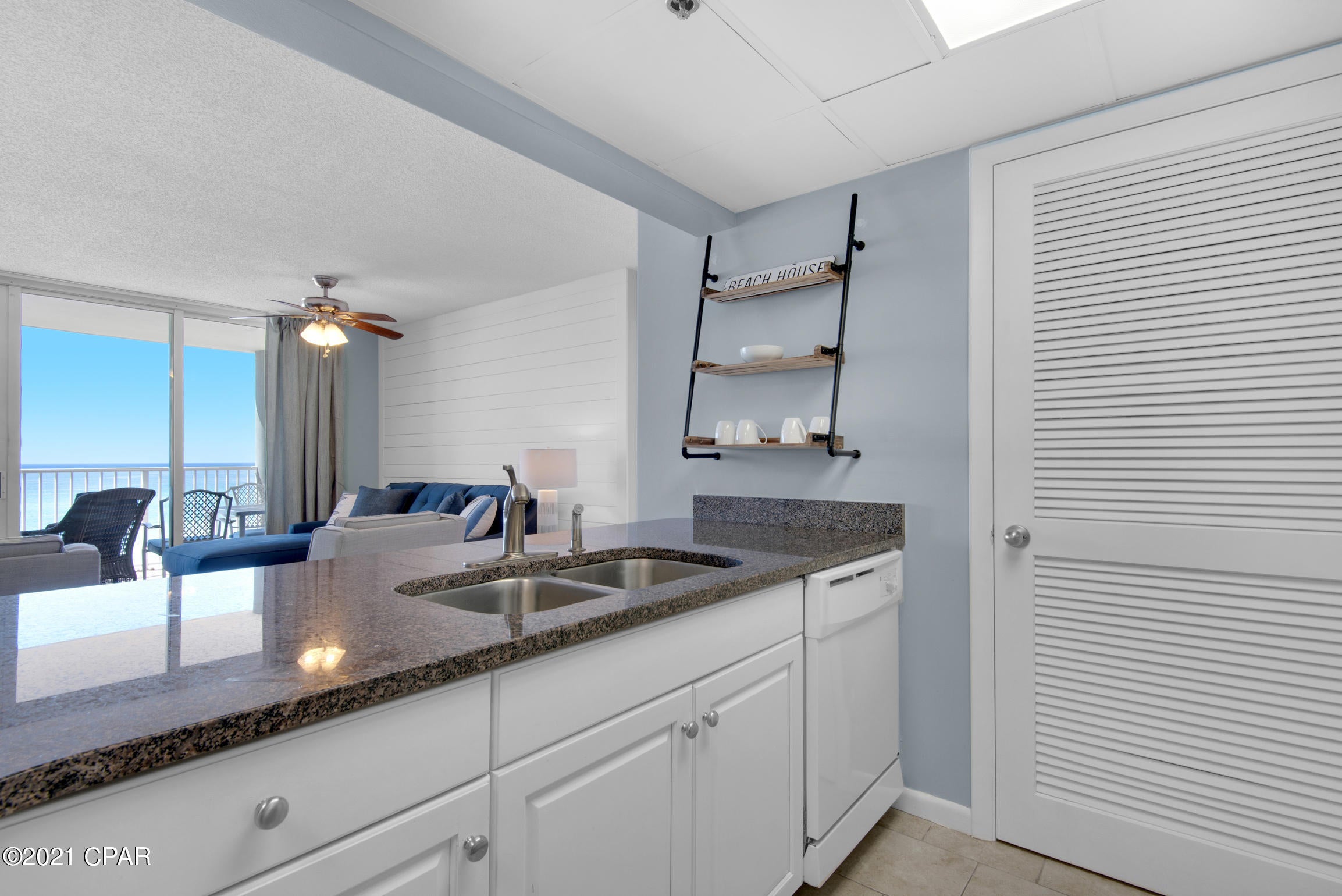 Long Beach Towers I - Residential