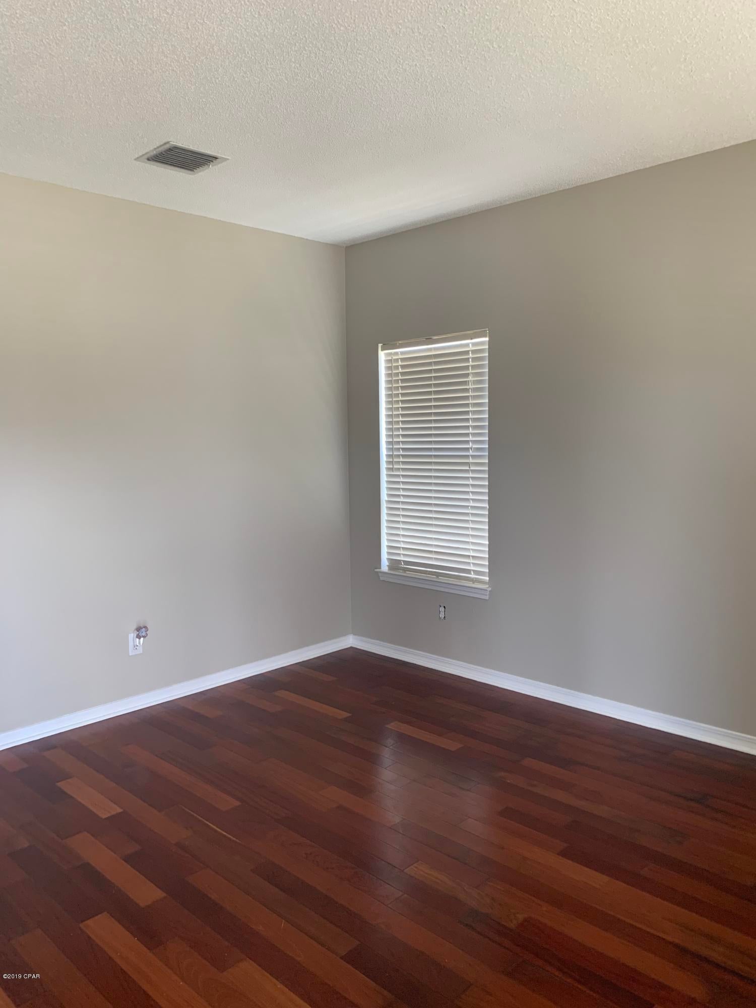 Hammocks - Residential Lease