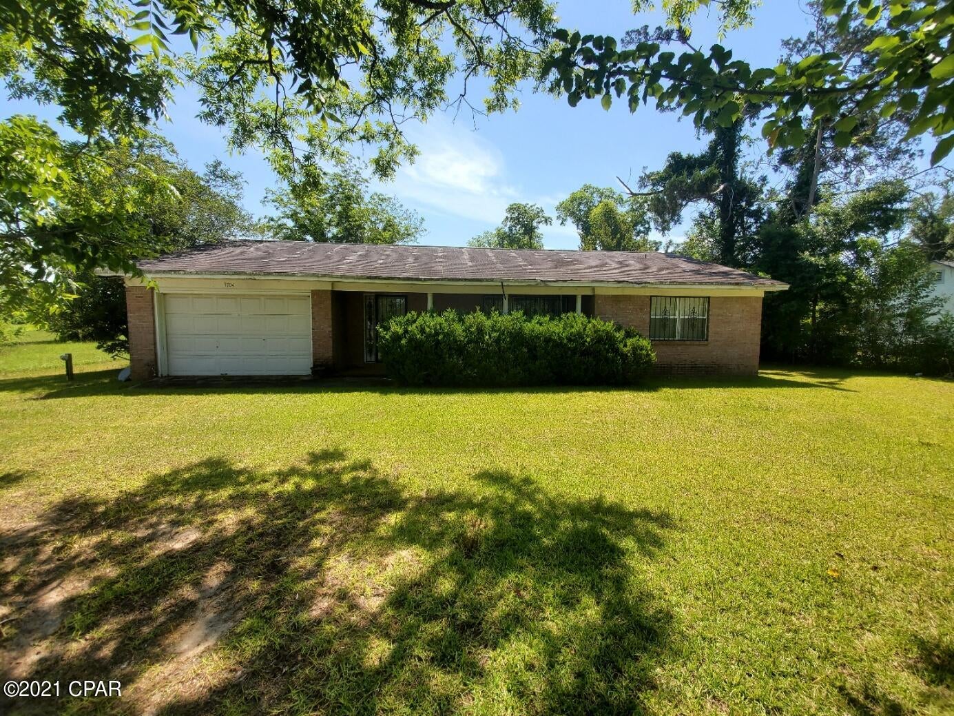 This home is being sold in AS IS condition.  It is basically a gut job.  Looking for contractors and flippers on this one.