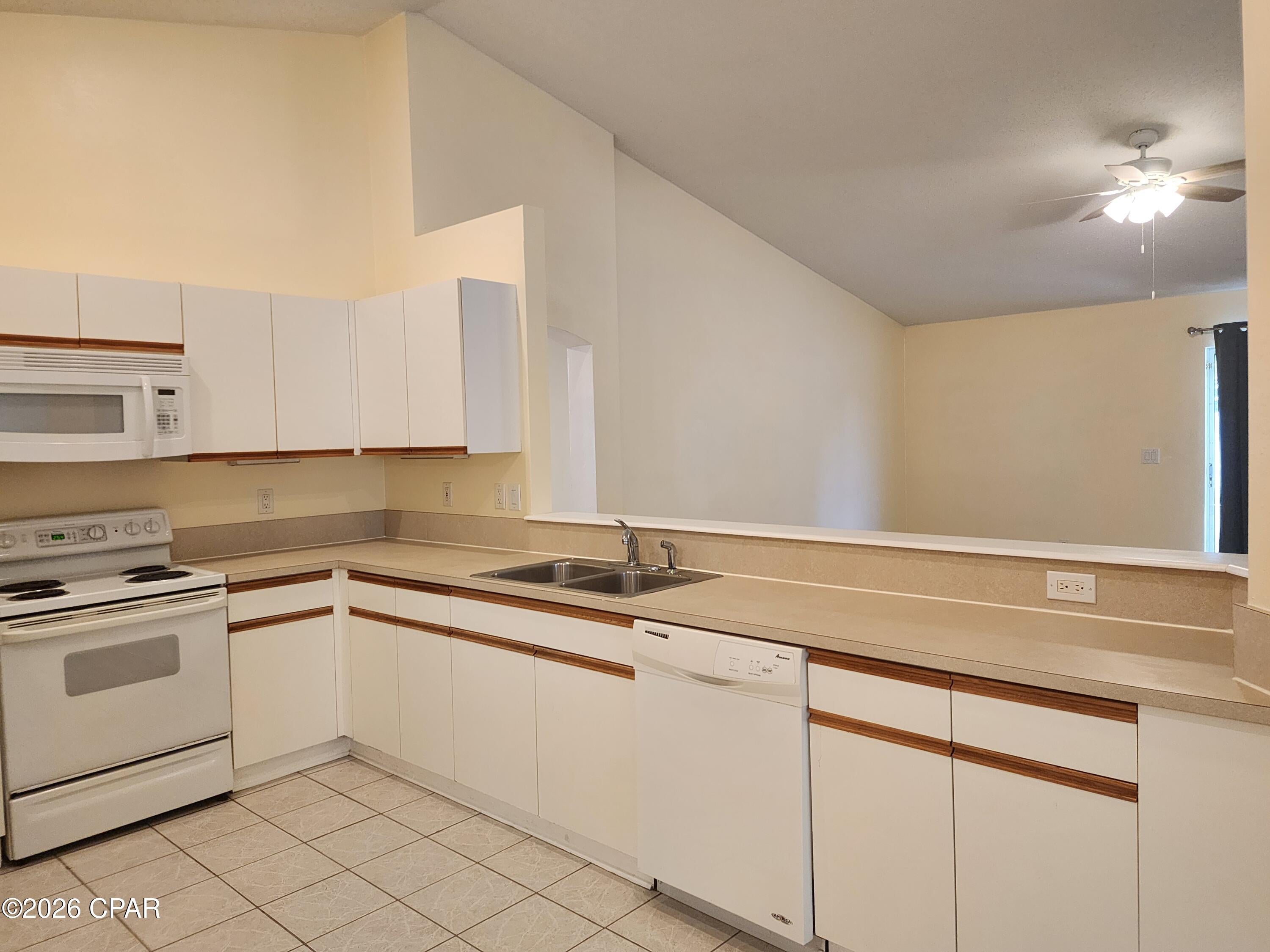 Summerwood Phase III - Residential Lease