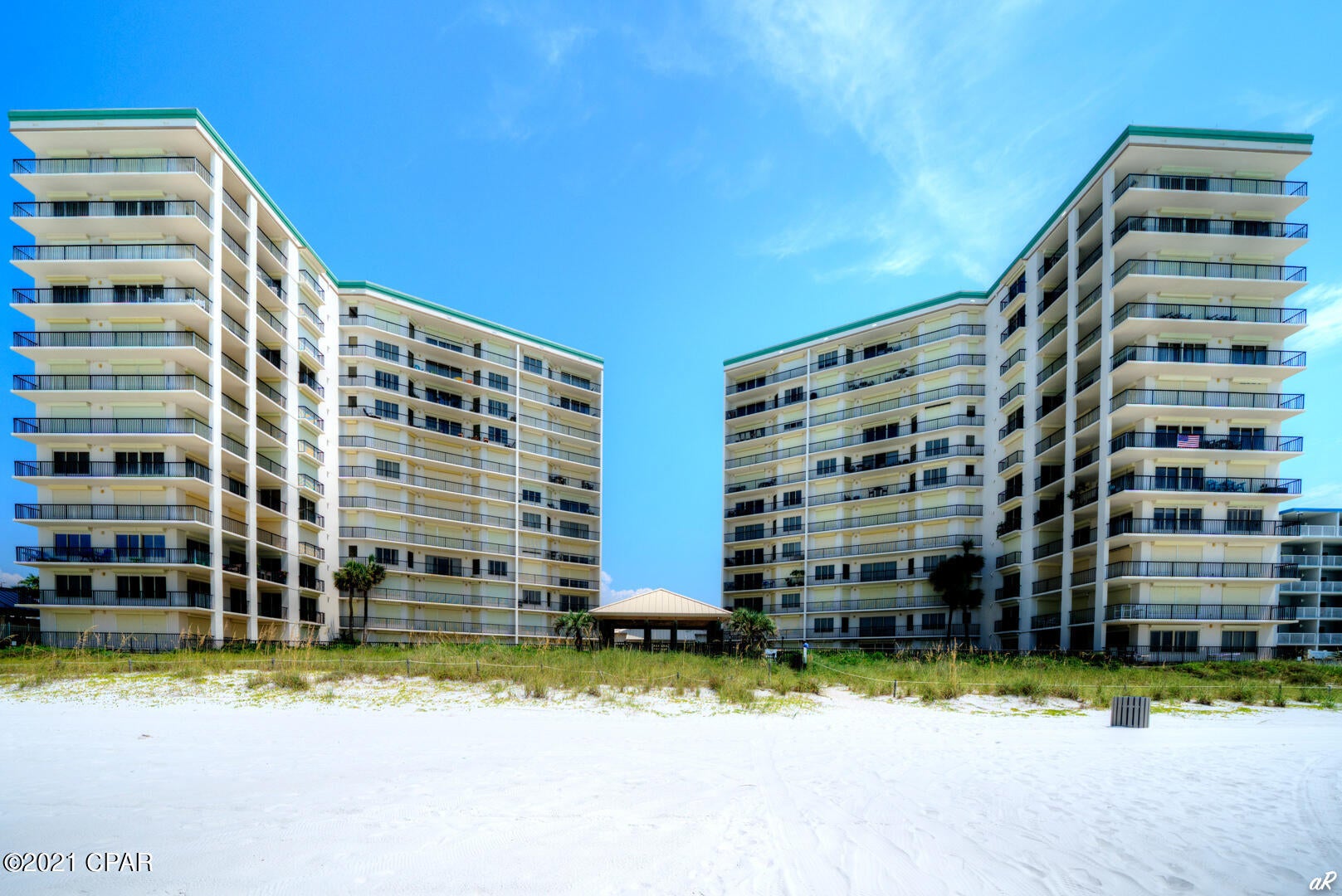 Summerwinds Condo - Residential