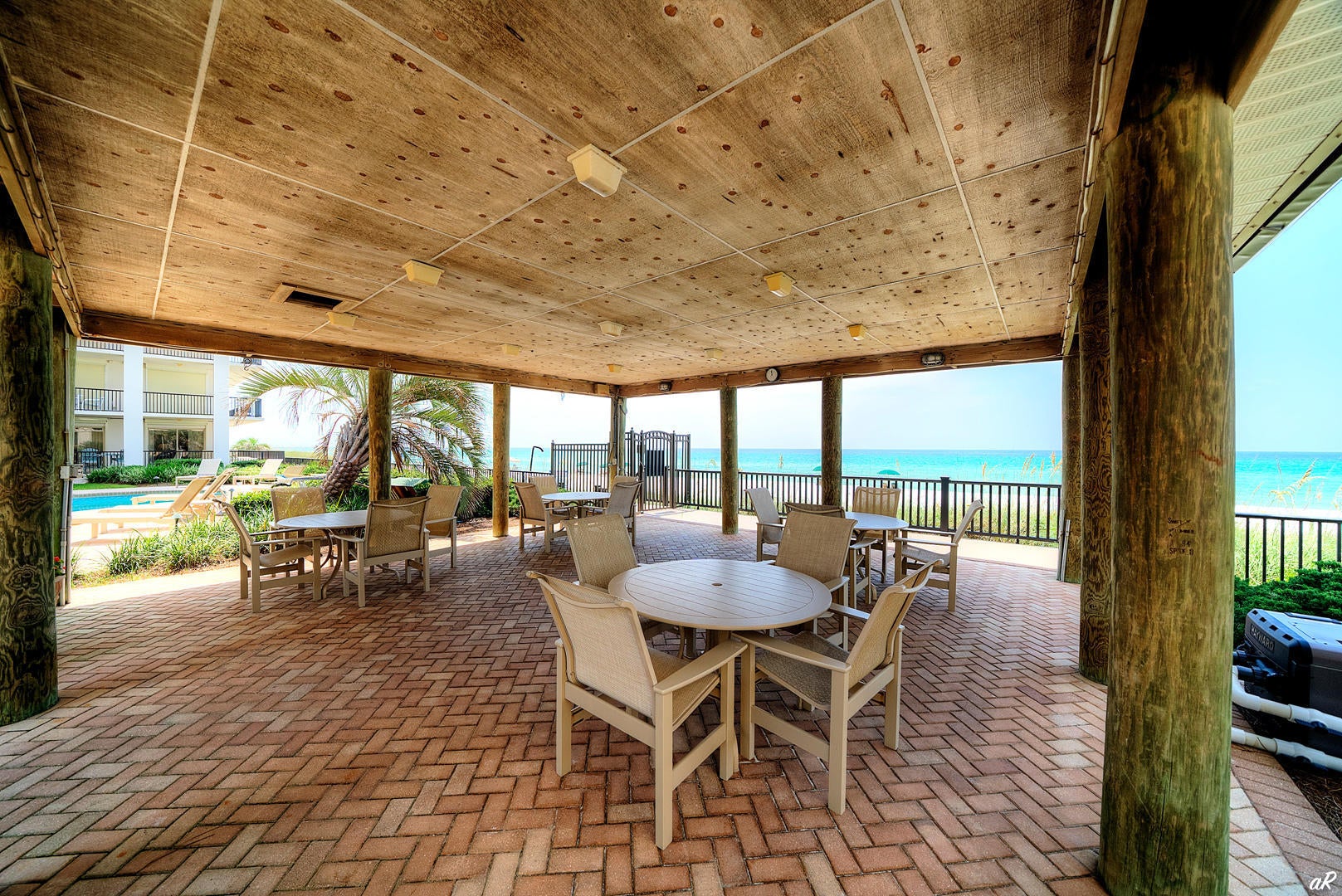 Summerwinds Condo - Residential