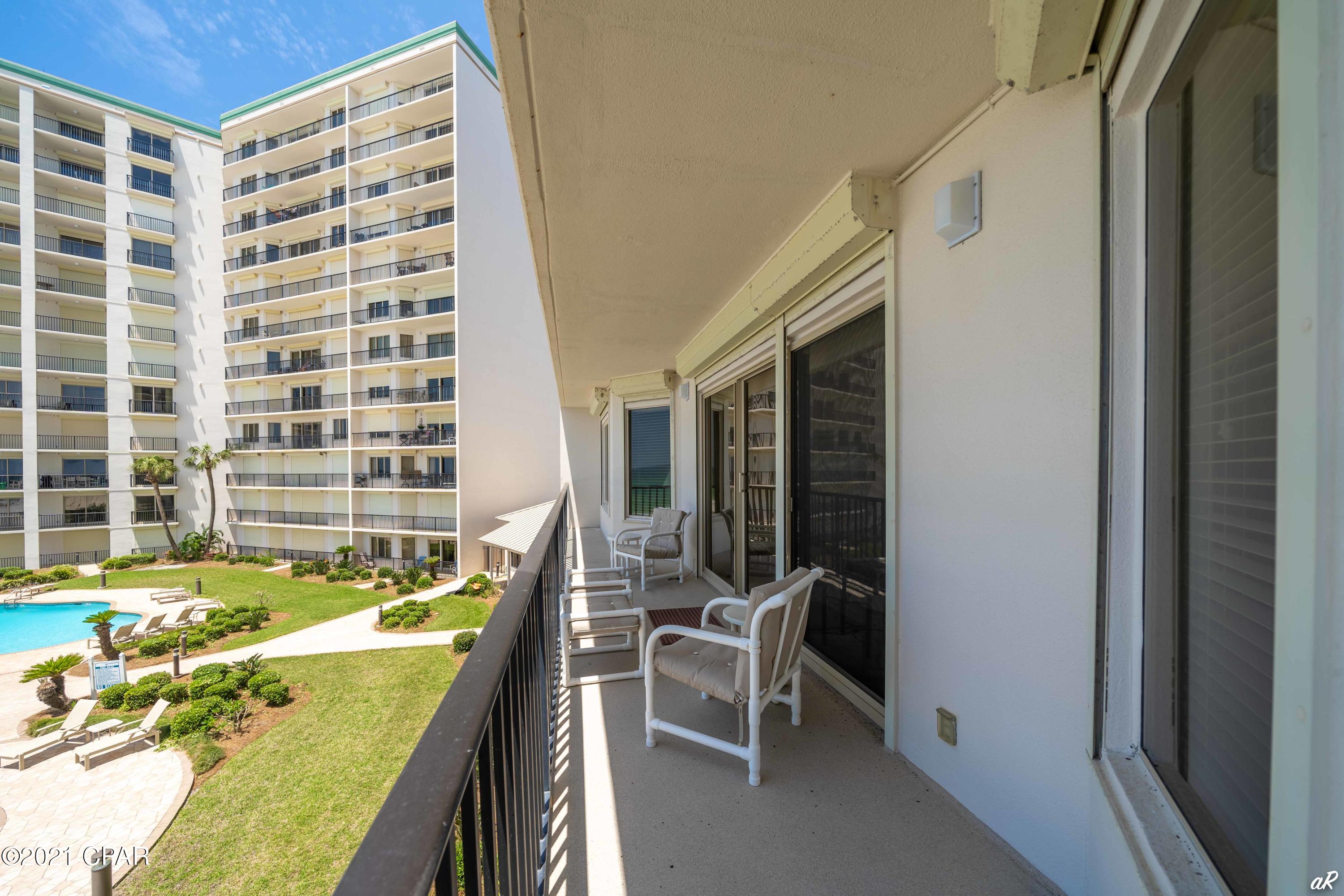 Summerwinds Condo - Residential