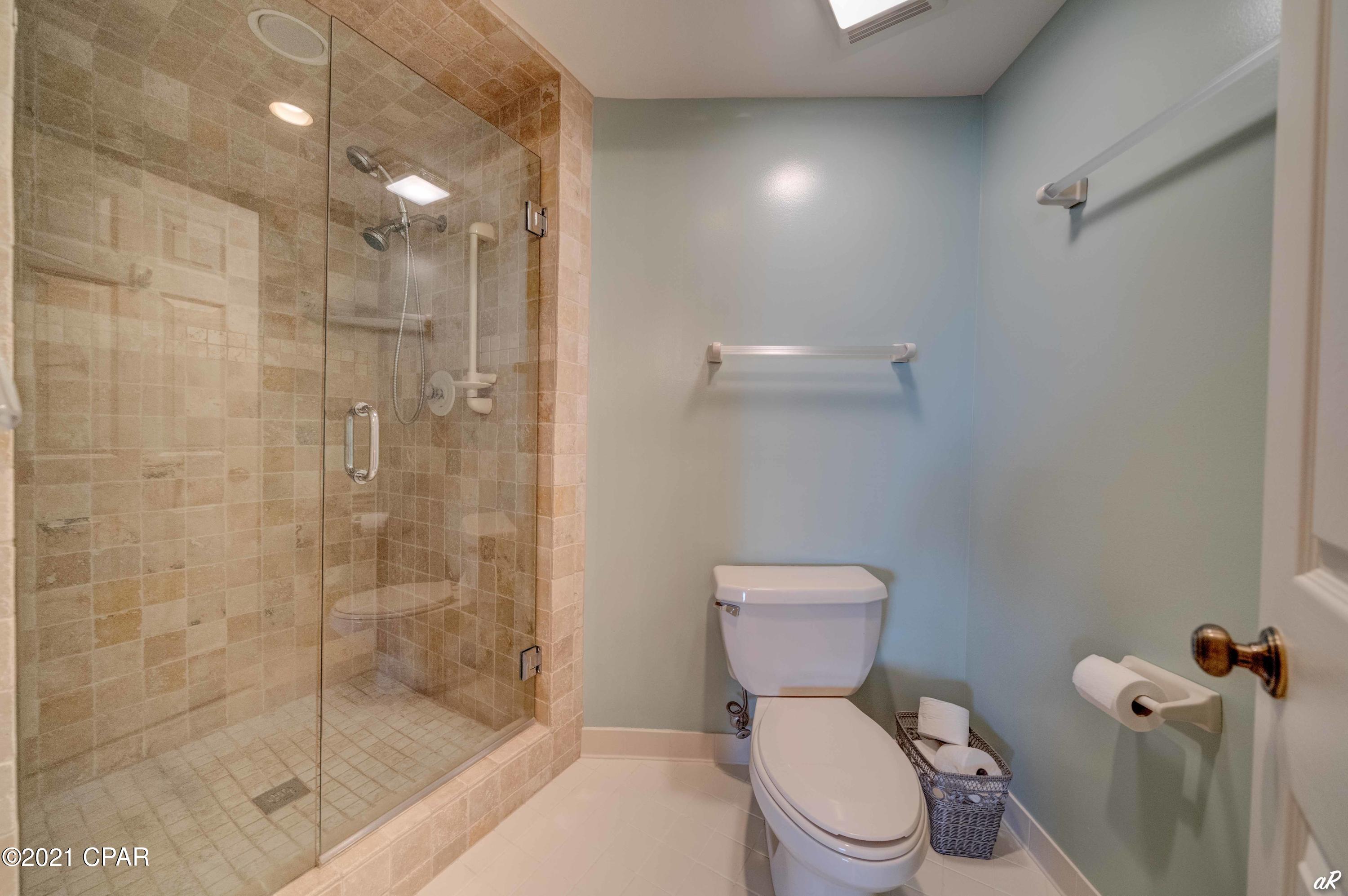 Summerwinds Condo - Residential