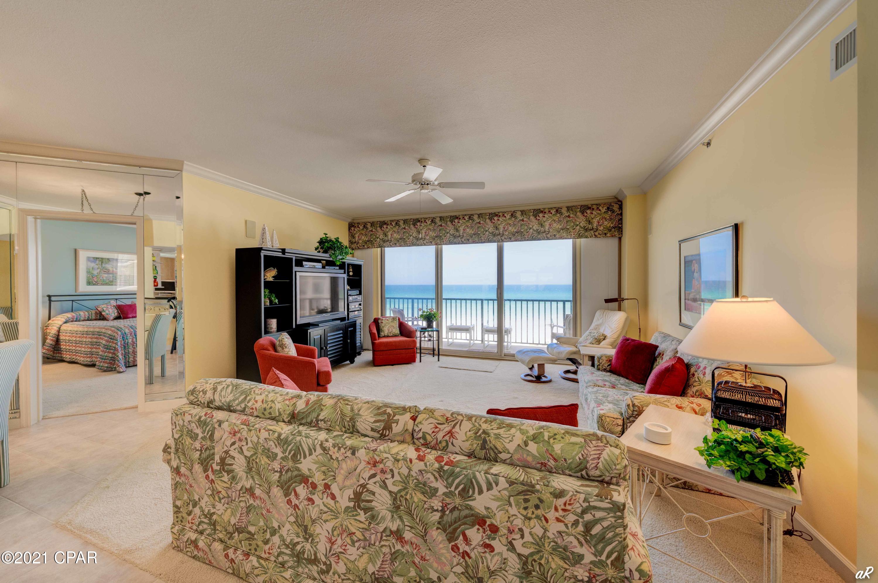Summerwinds Condo - Residential