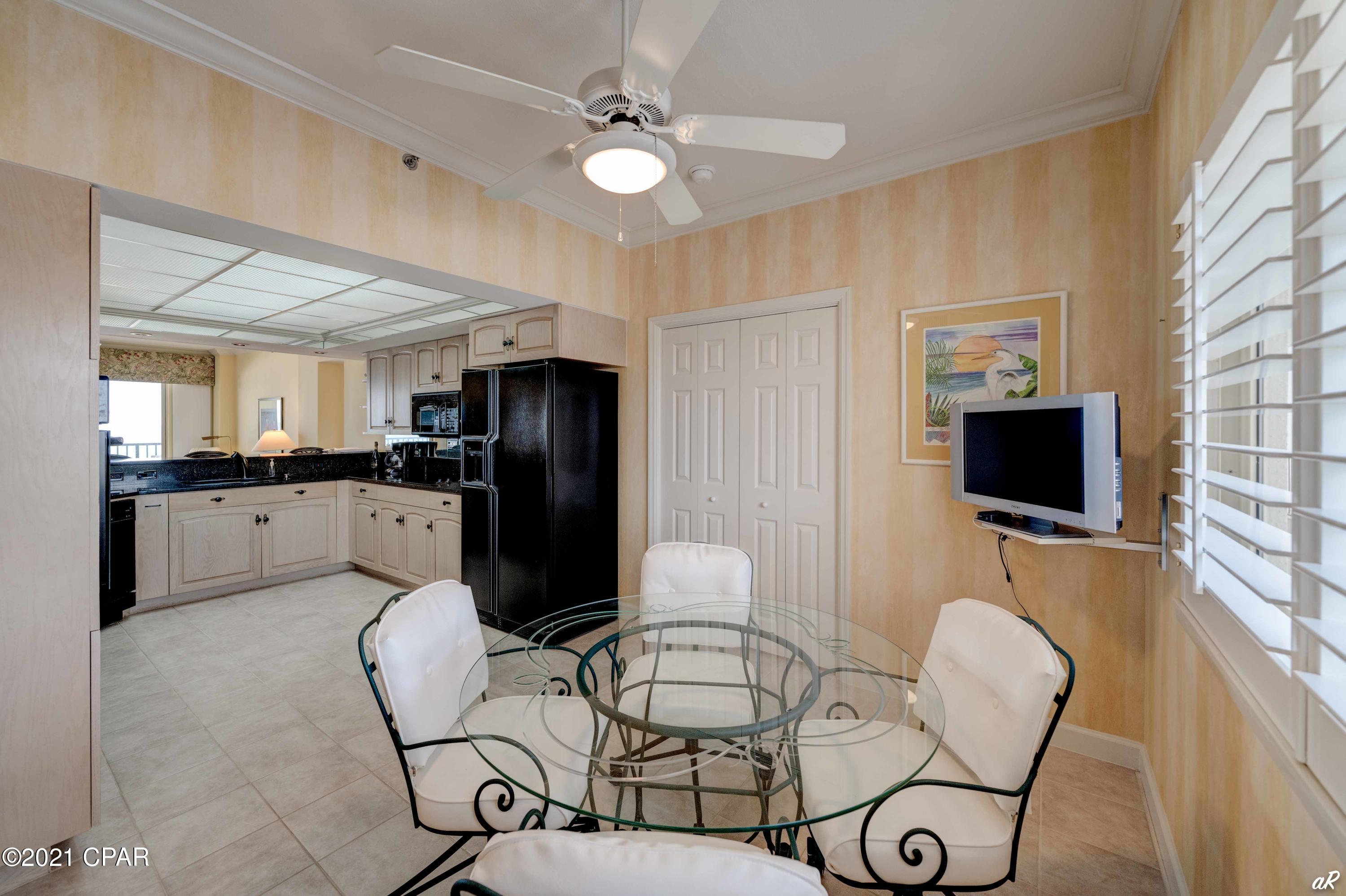 Summerwinds Condo - Residential