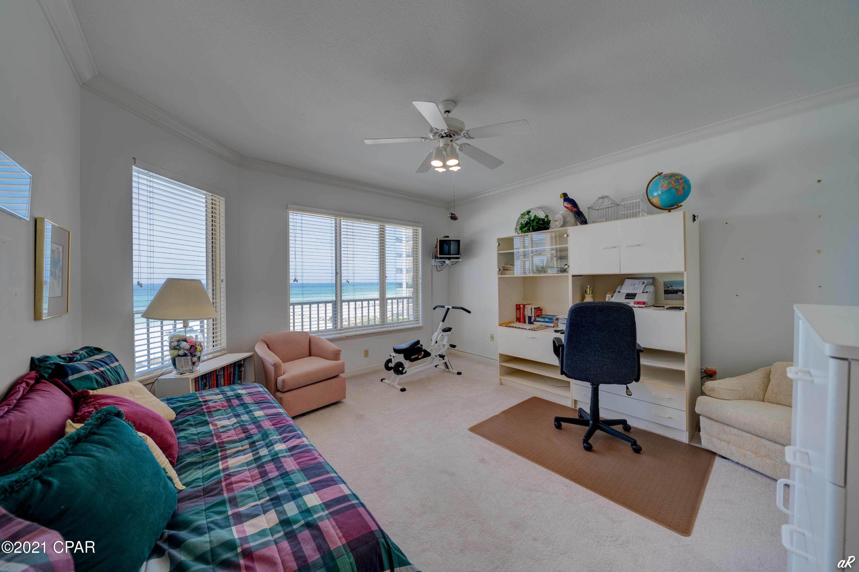 Summerwinds Condo - Residential