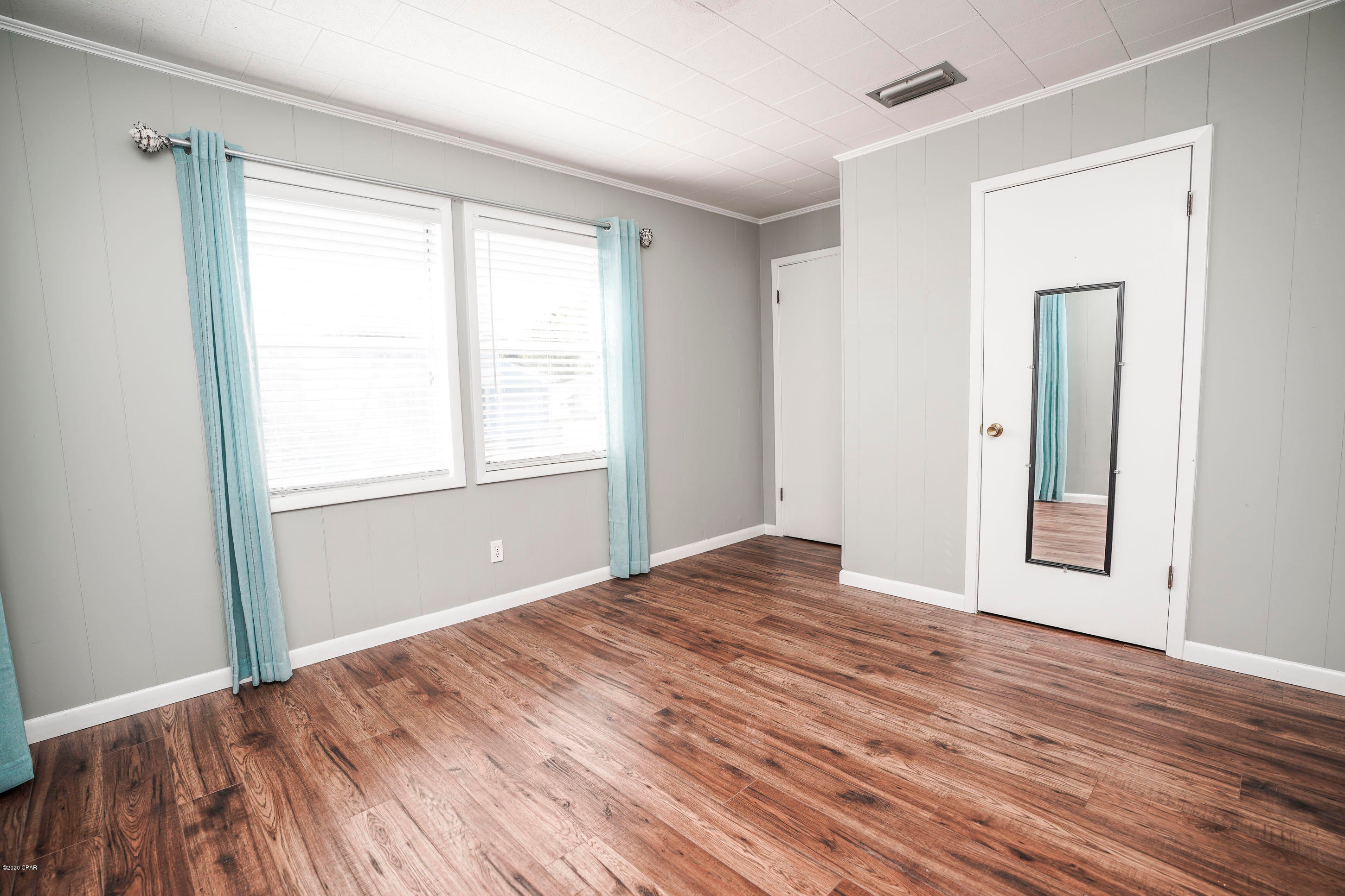 Laguna Beach Estates - Residential Lease