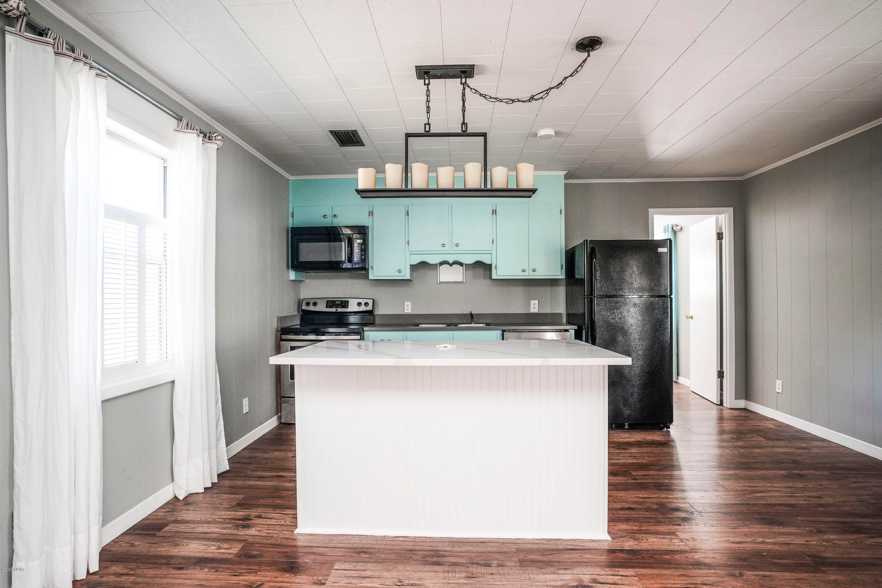 Laguna Beach Estates - Residential Lease