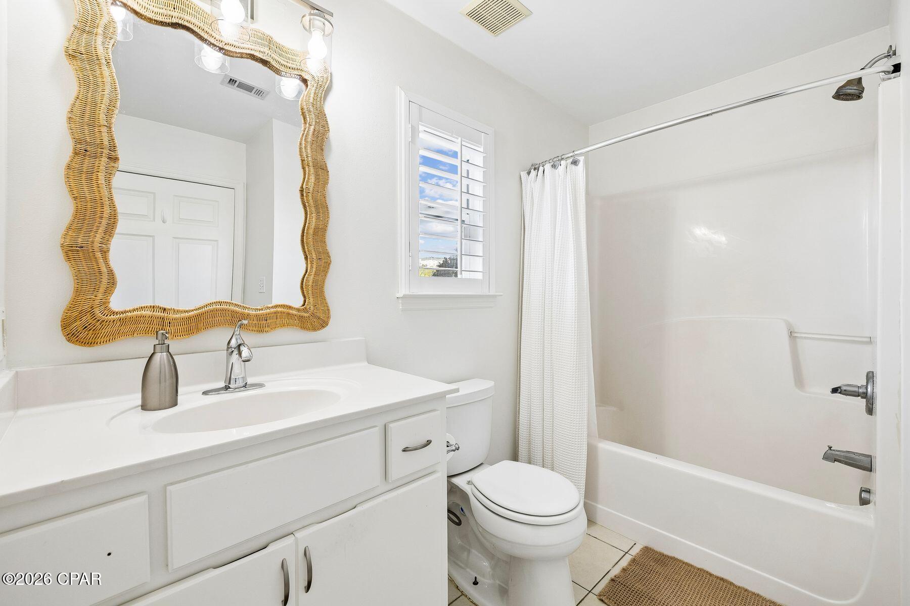 Rollin Tide Villas - Residential