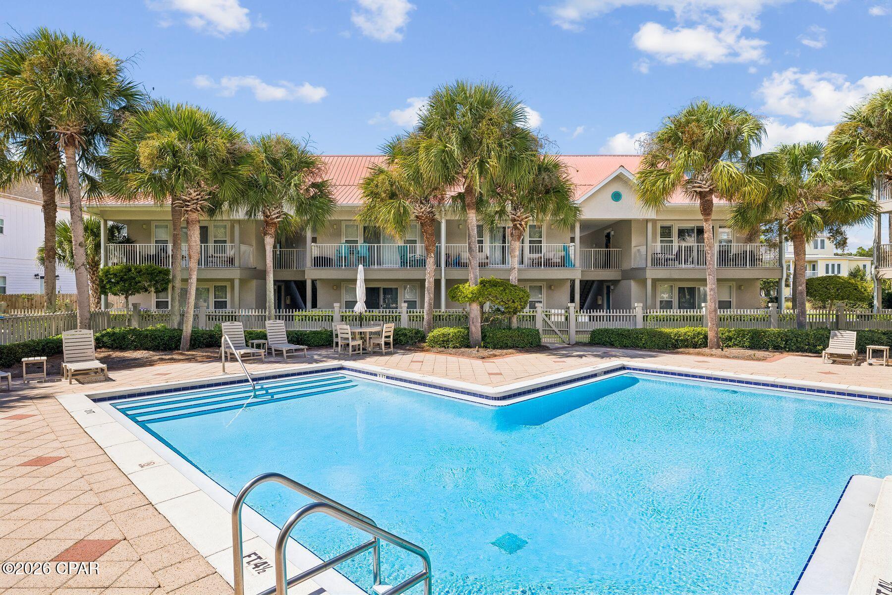 Rollin Tide Villas - Residential