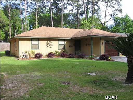 Well maintained & updated 3Bed/2Bath home in the heart of Panama City. Owners have installed new roof(2011), A/C unit(2013)with service agreement, garage door(2013), flooring, granite counters, yard building, 8ft privacy fence and security system. Survey on file, all info taken from appraiser site & all sizes approx., please confirm.