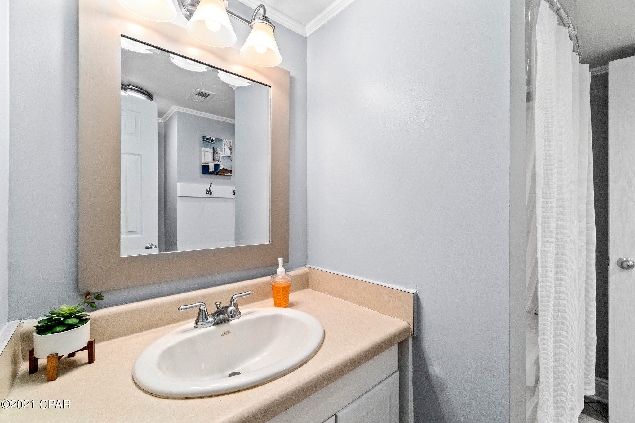 Sunbird Condo - Residential