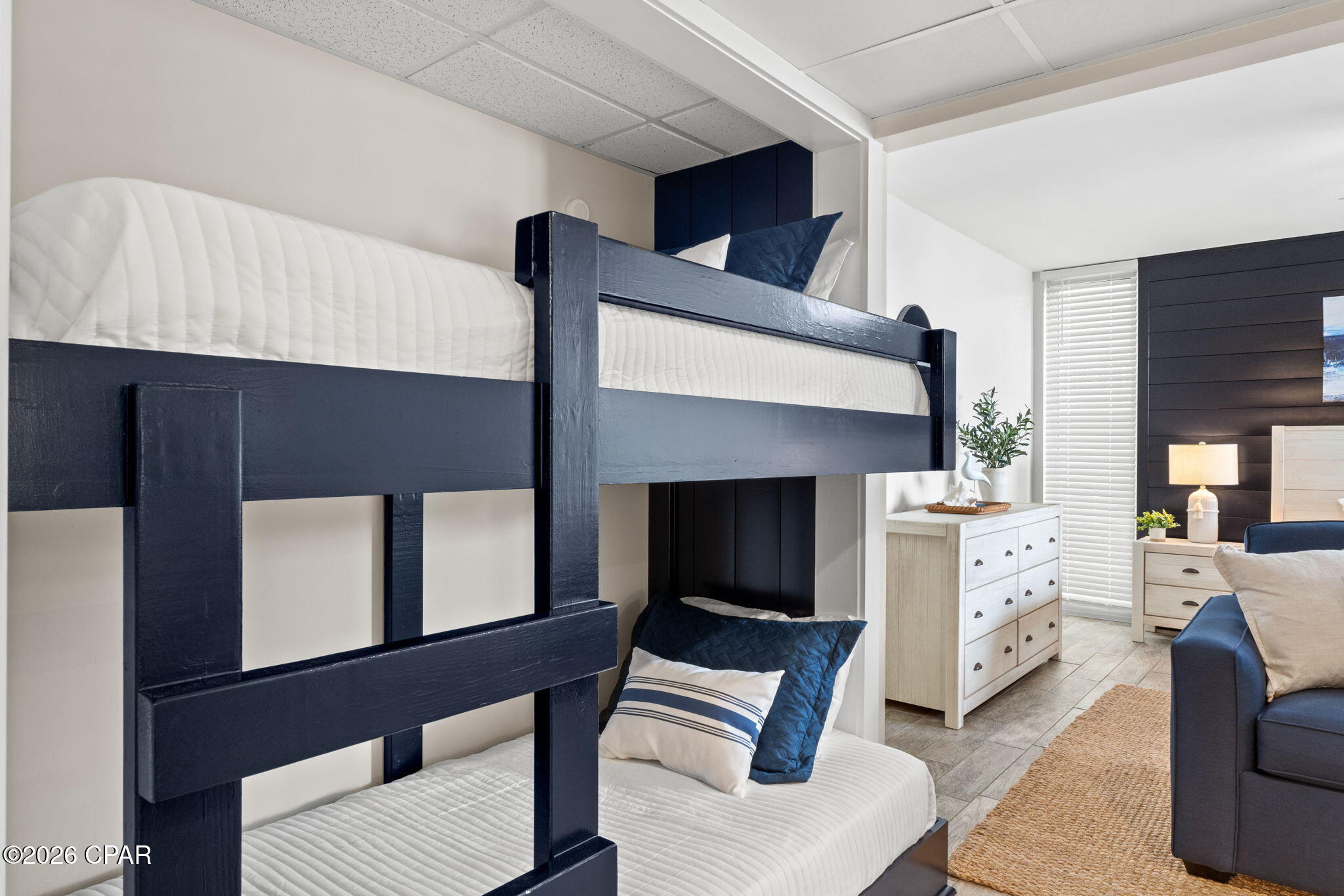 Long Beach Towers I - Residential