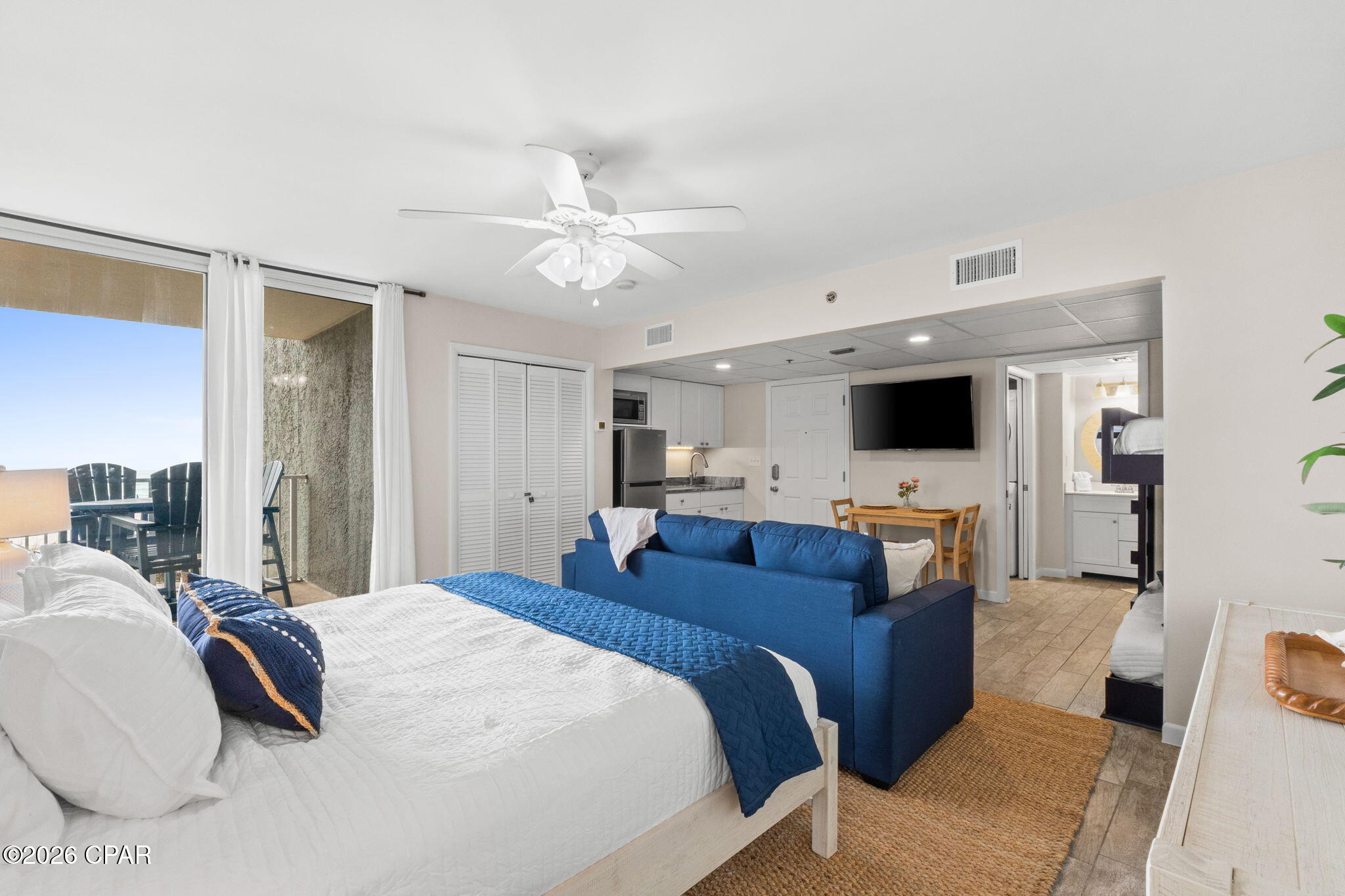 Long Beach Towers I - Residential