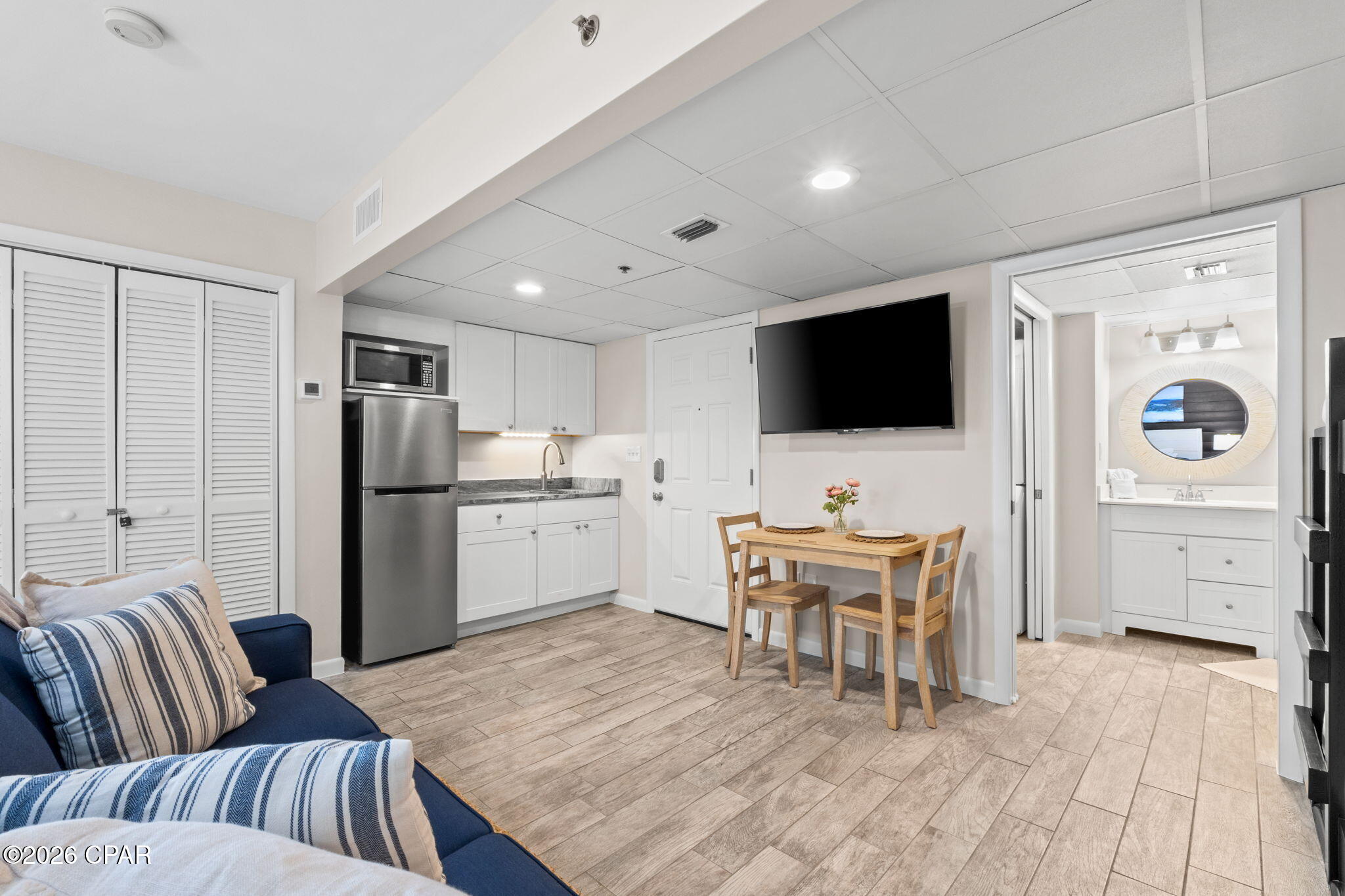 Long Beach Towers I - Residential