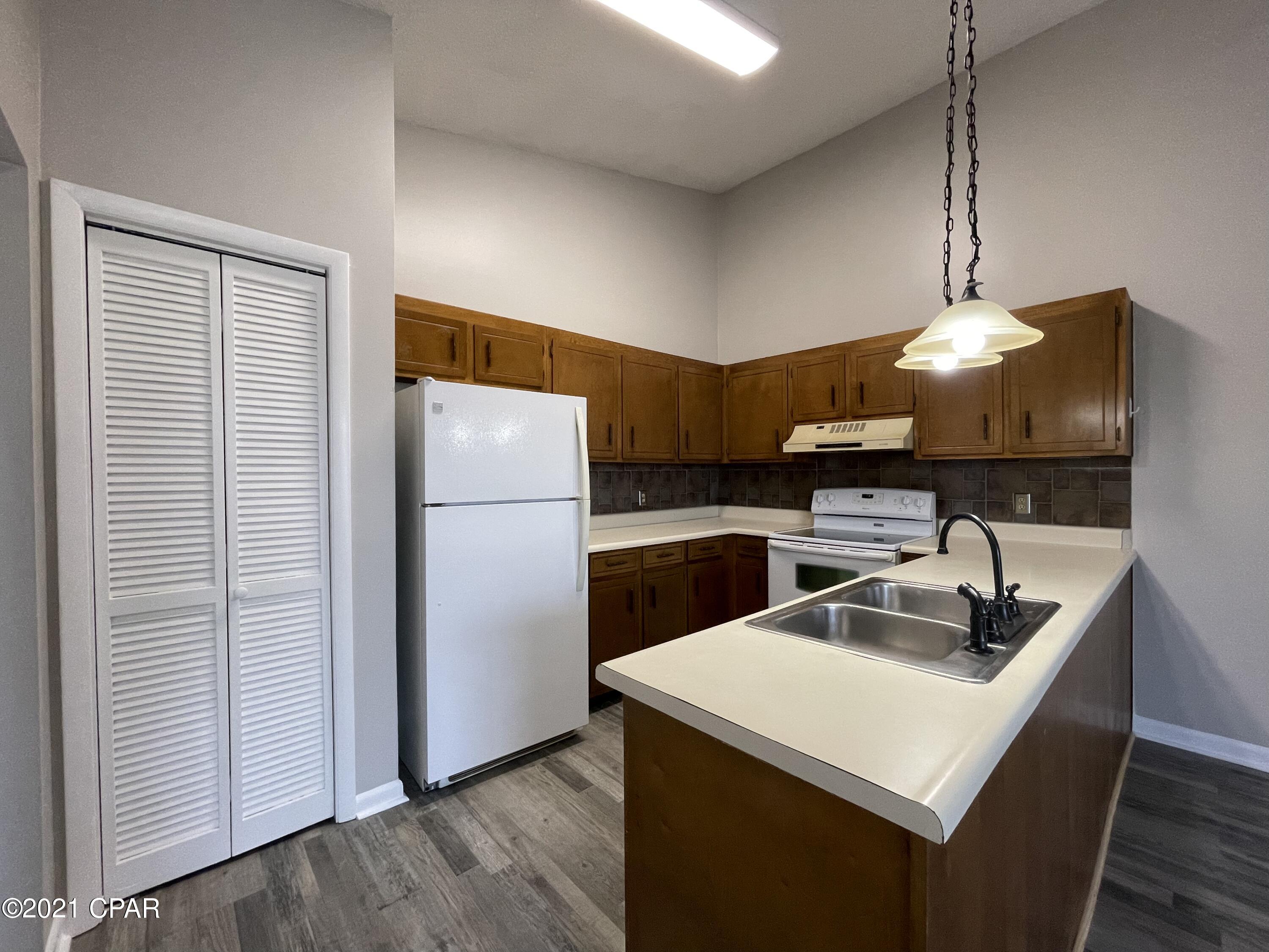 Biltmore Beach - Residential Lease