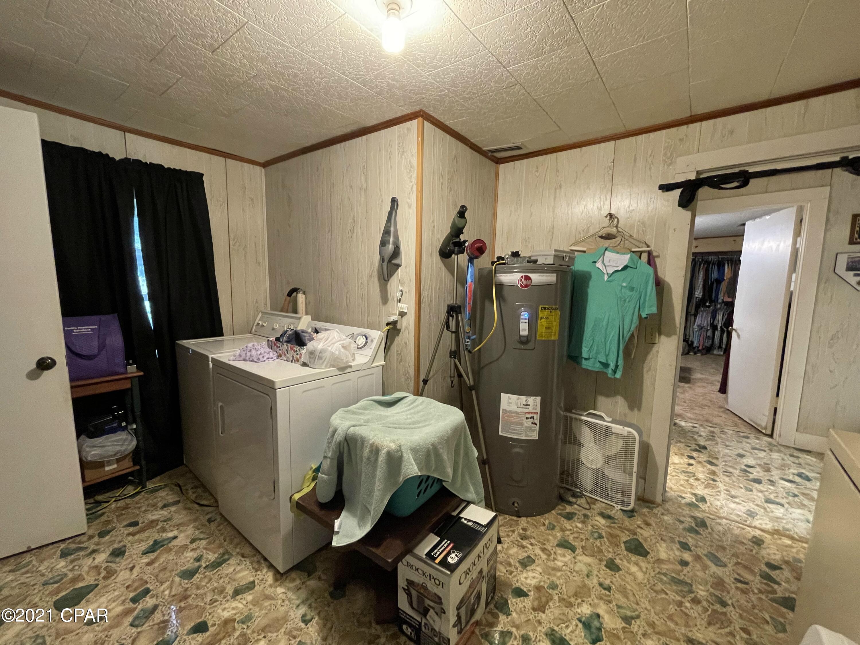 [No Recorded Subdiv] - Residential