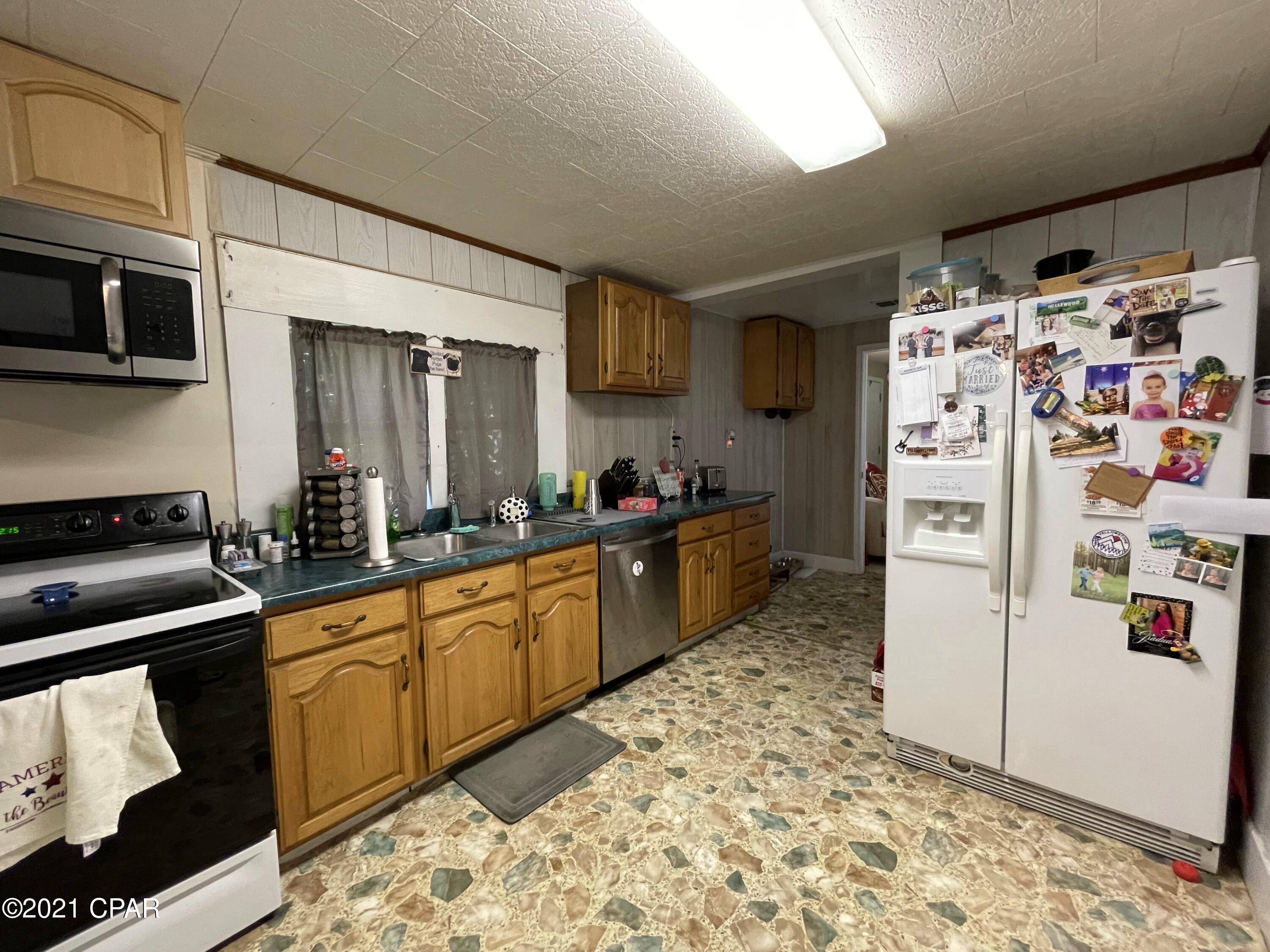 [No Recorded Subdiv] - Residential
