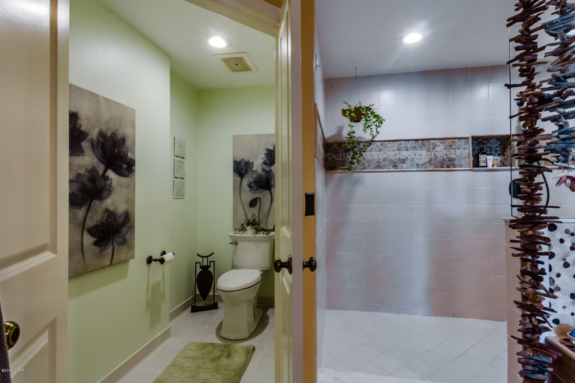 Grande Surf Club Condo - Residential Lease